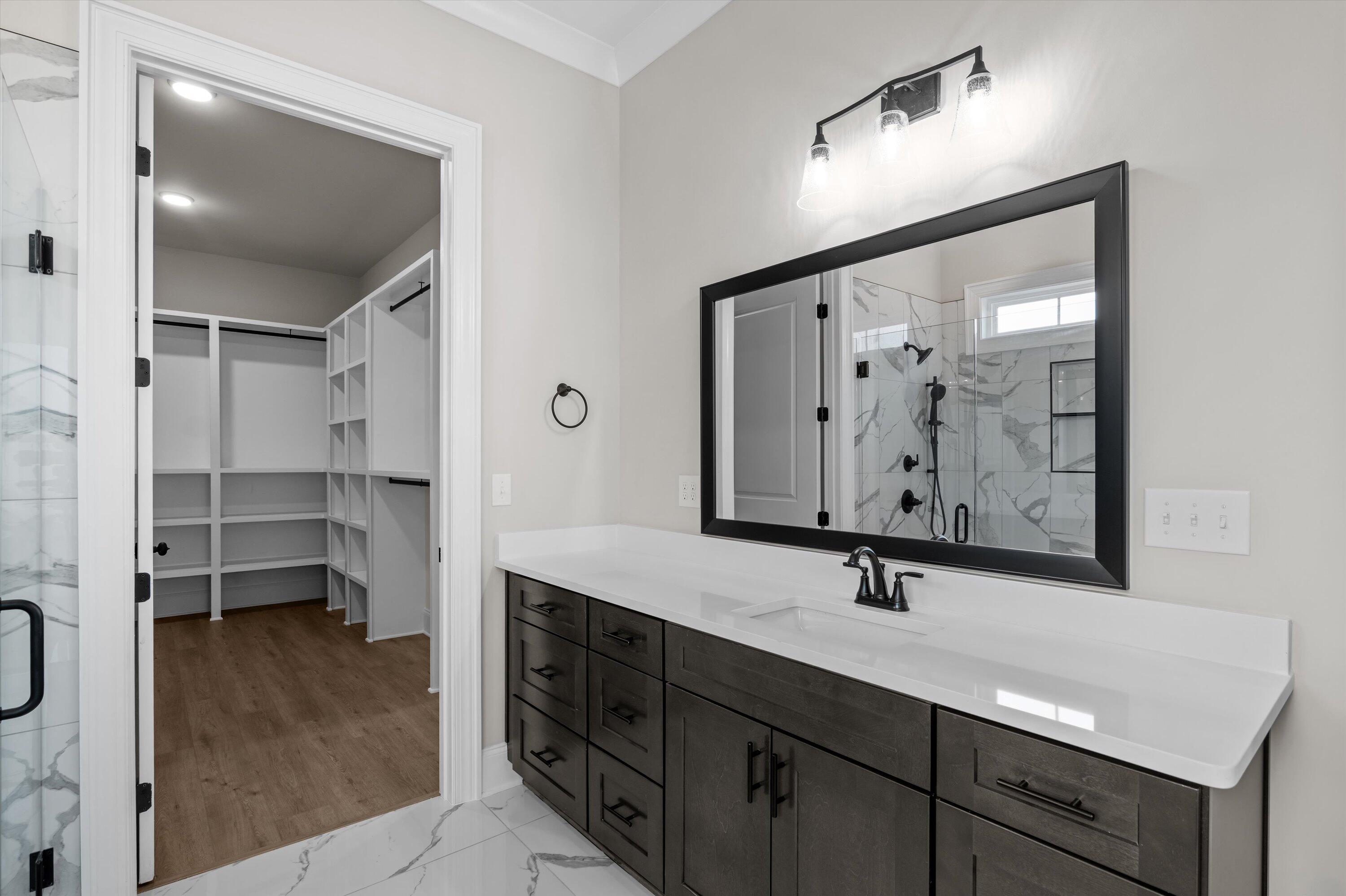 1123 Meandering Trail