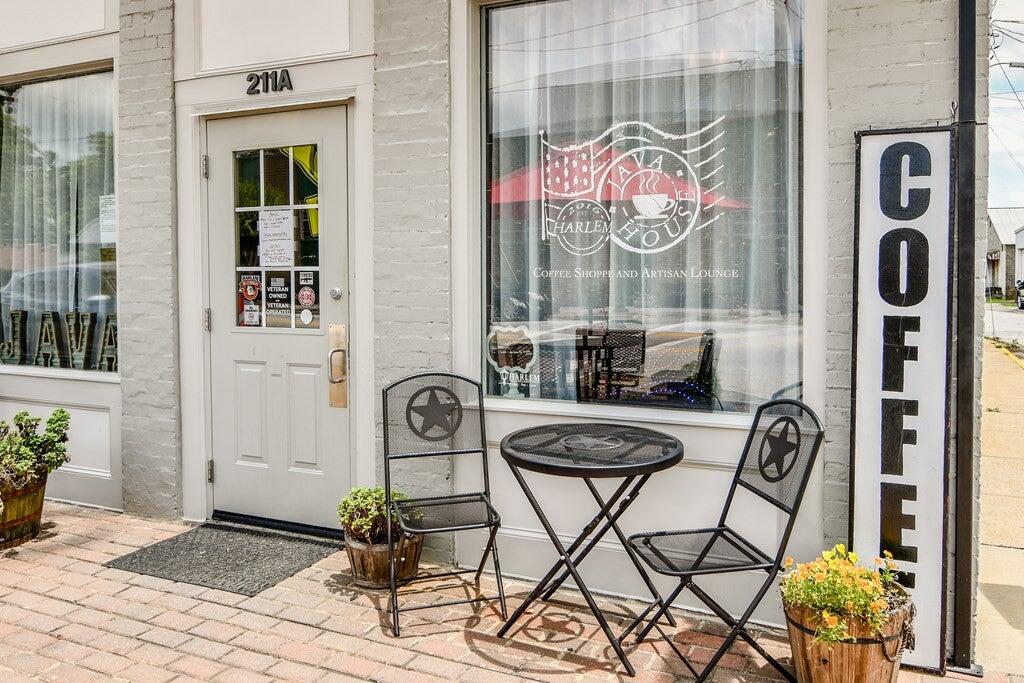 1123 Meandering Trail
