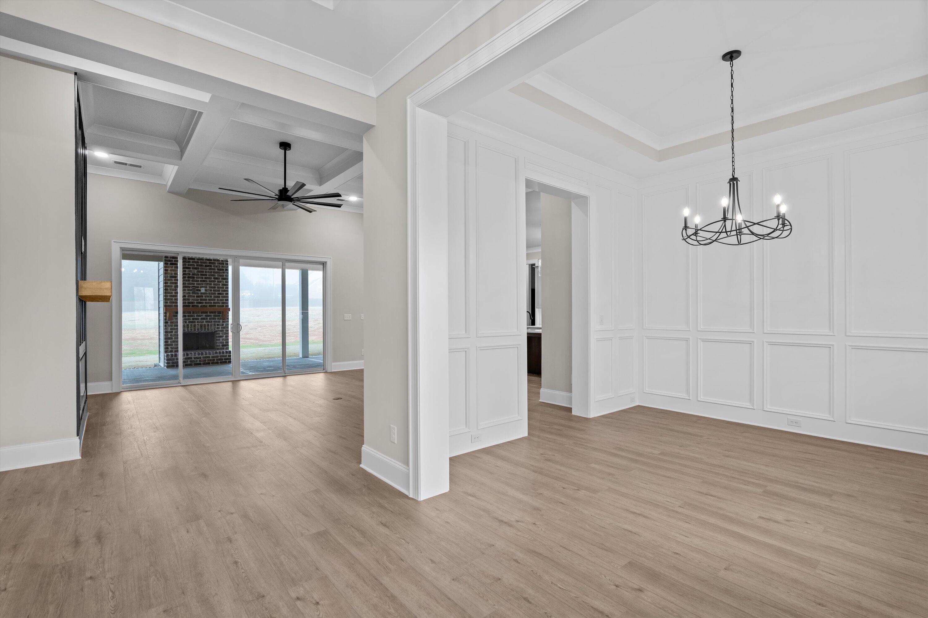 1123 Meandering Trail