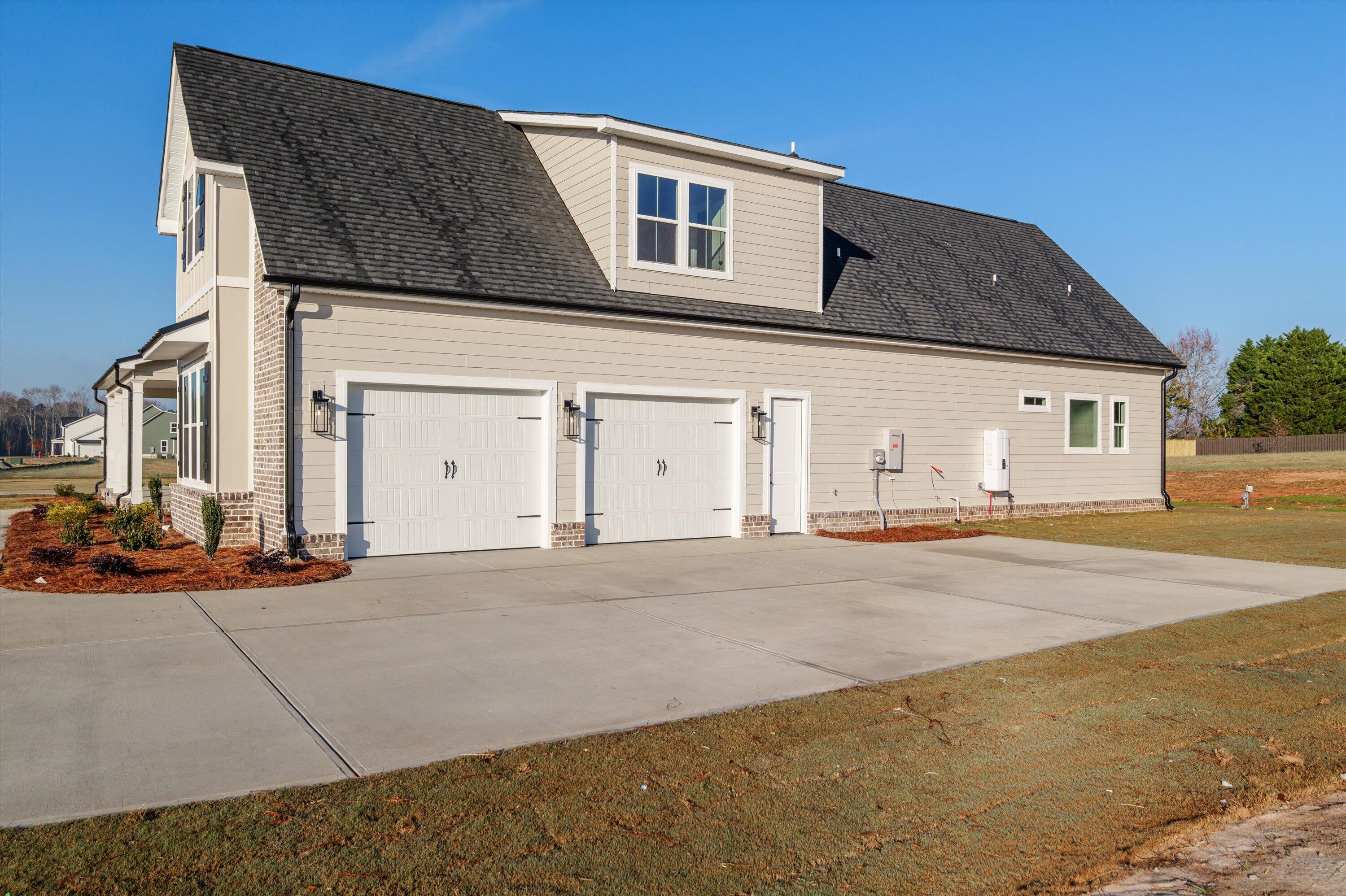 1123 Meandering Trail