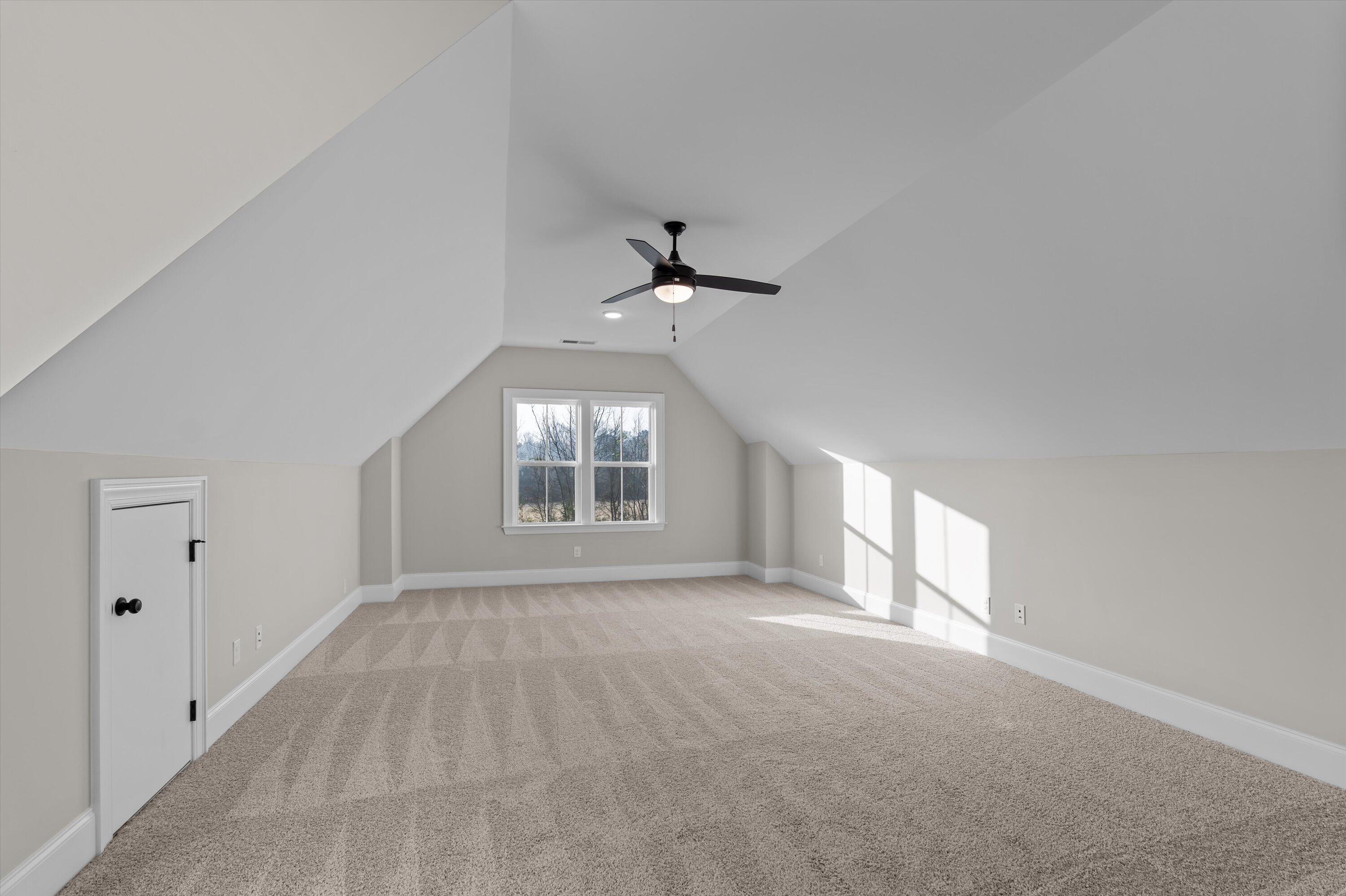 1123 Meandering Trail