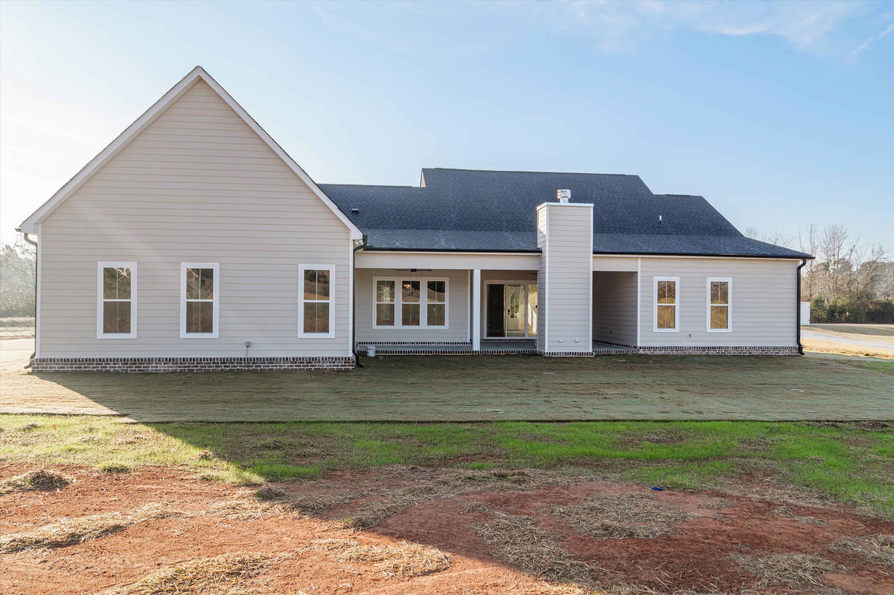 1123 Meandering Trail