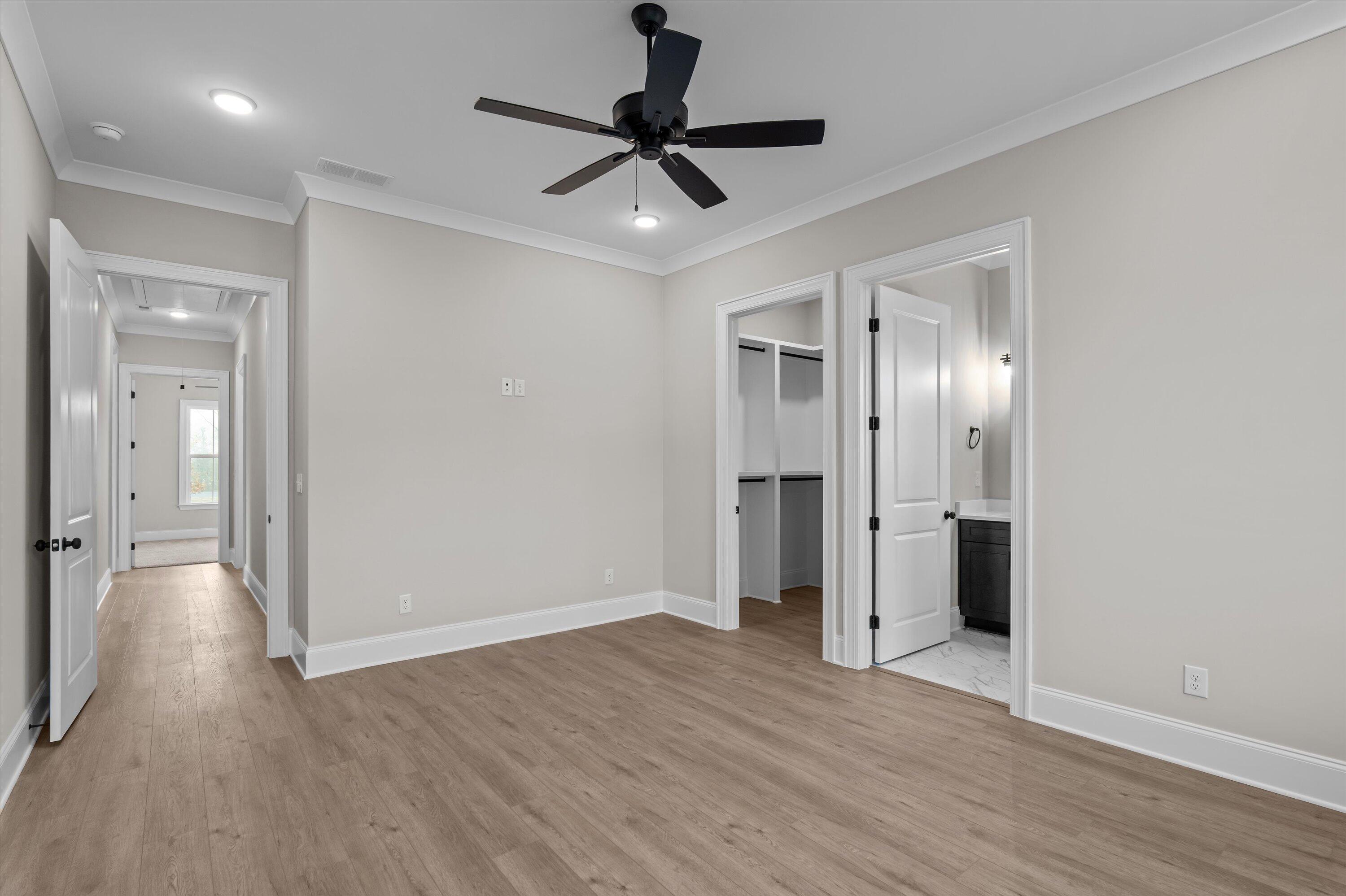 1123 Meandering Trail