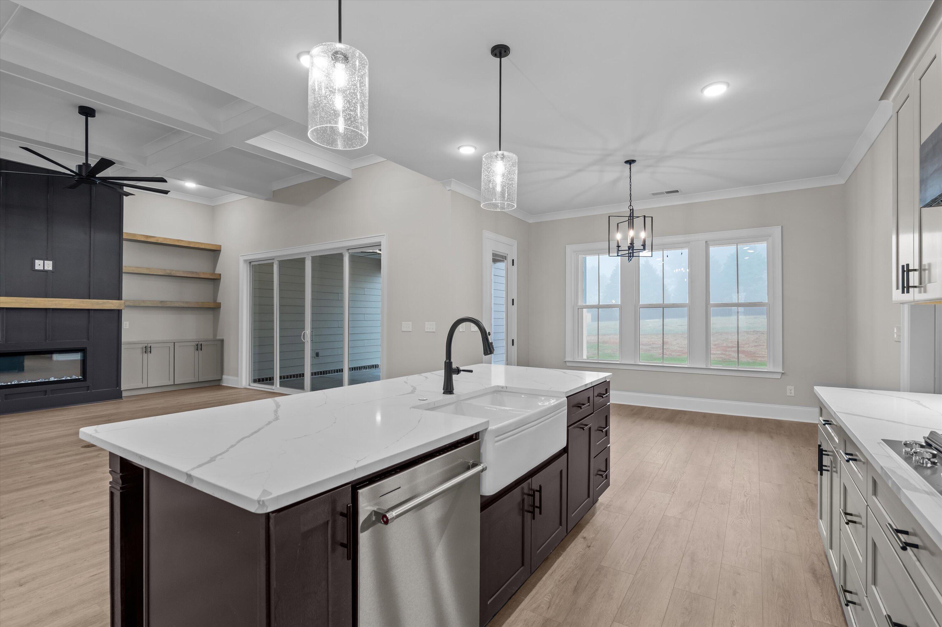 1123 Meandering Trail