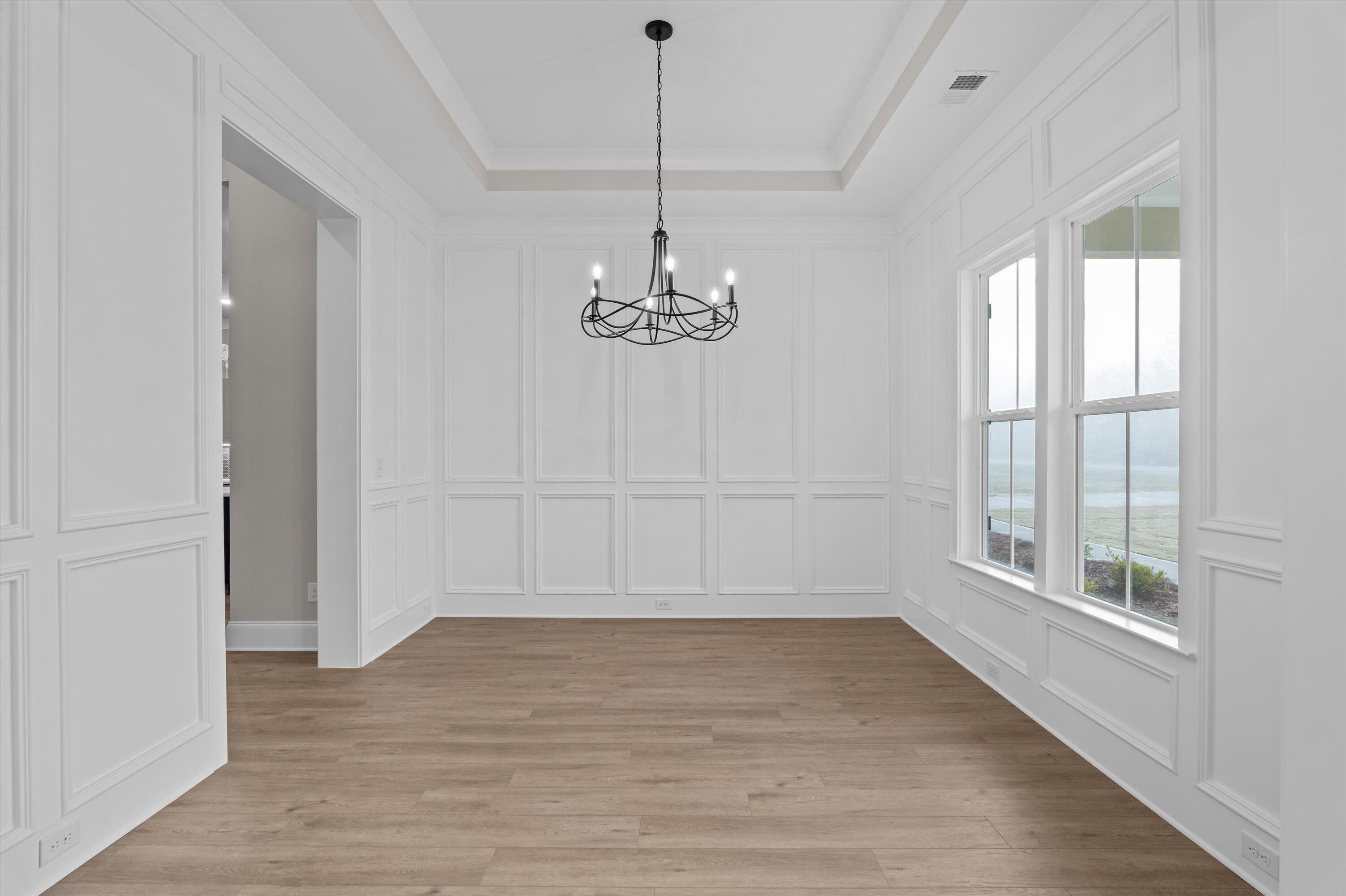 1123 Meandering Trail