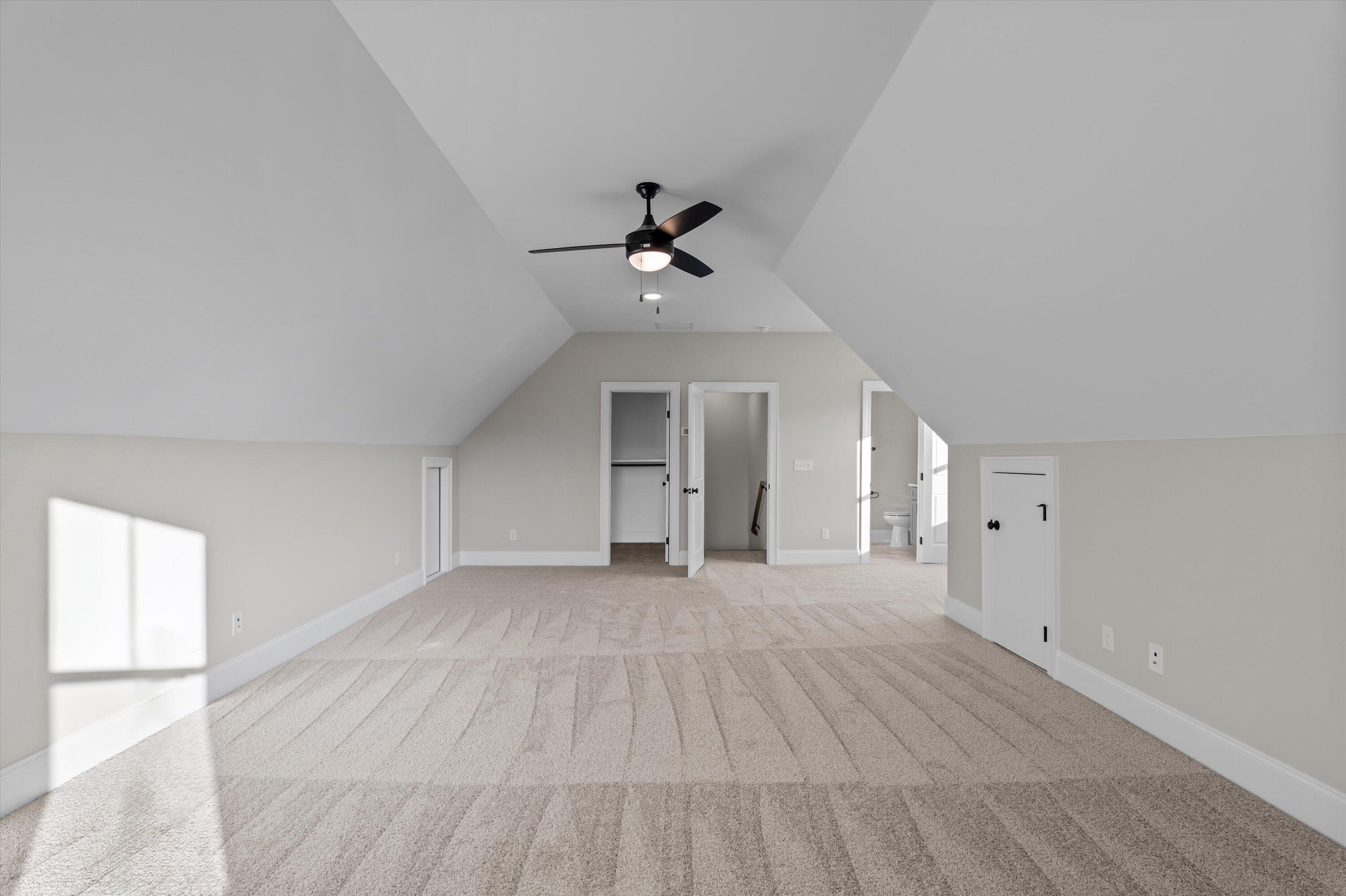 1123 Meandering Trail