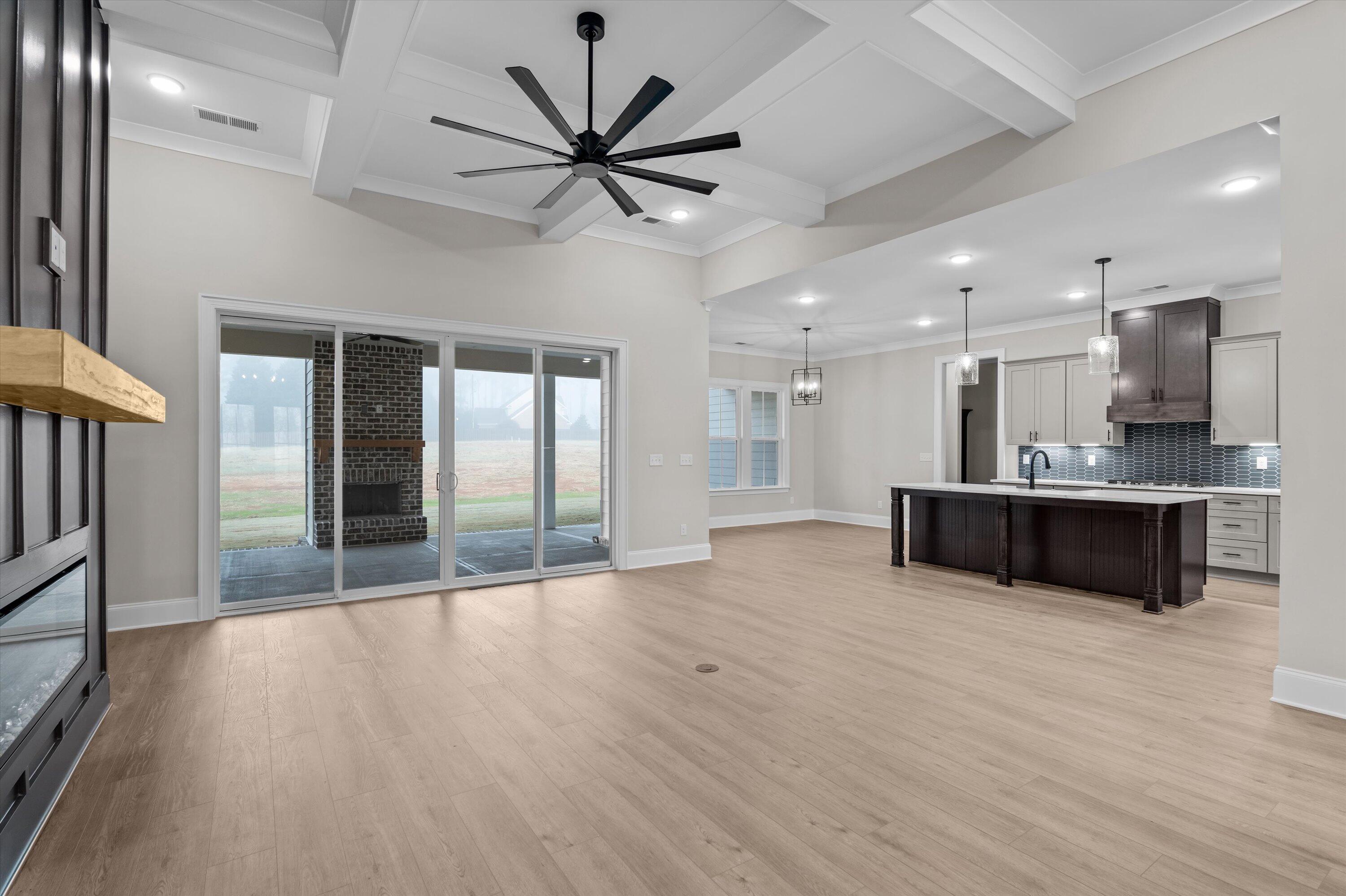 1123 Meandering Trail