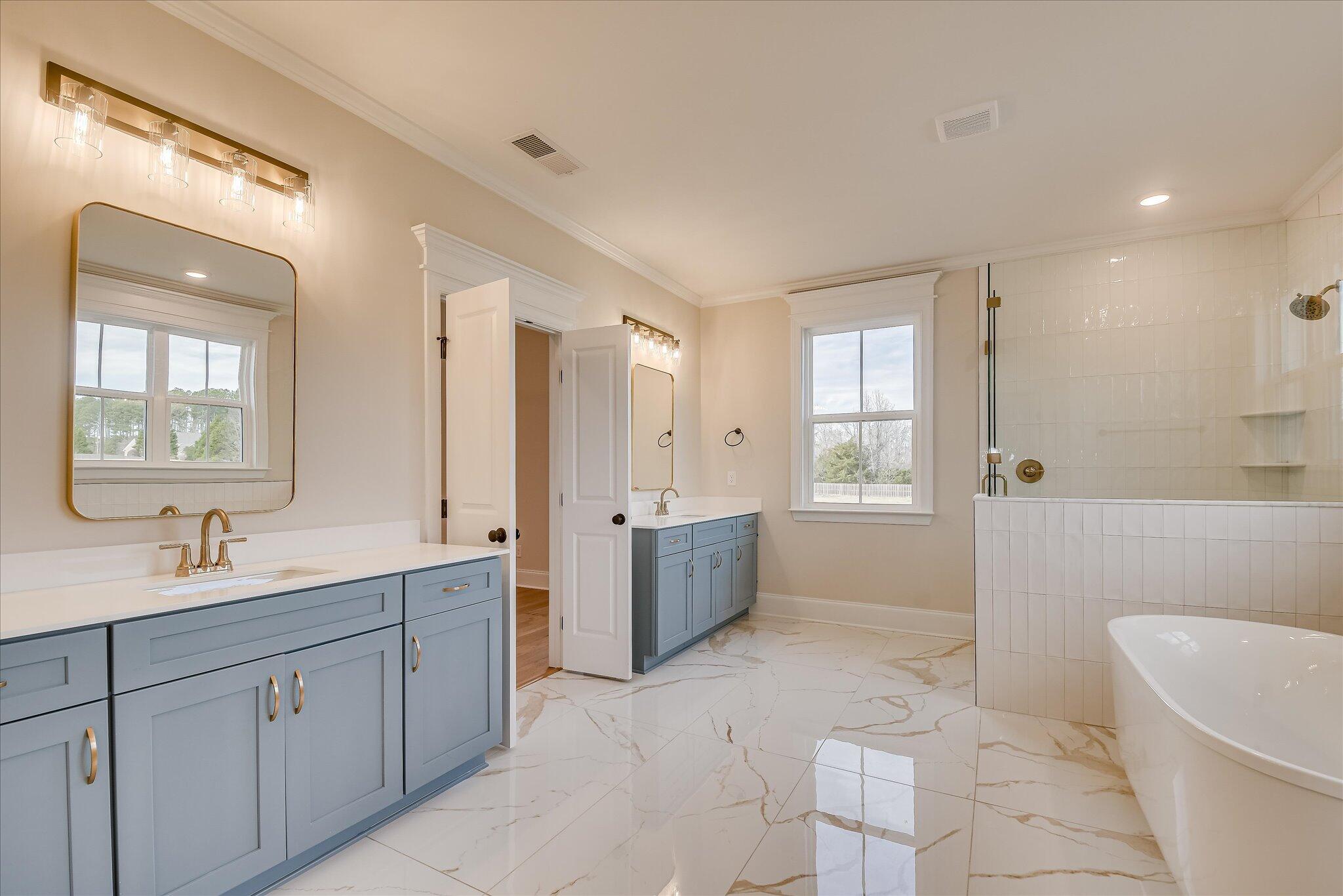 1153 Meandering Trail