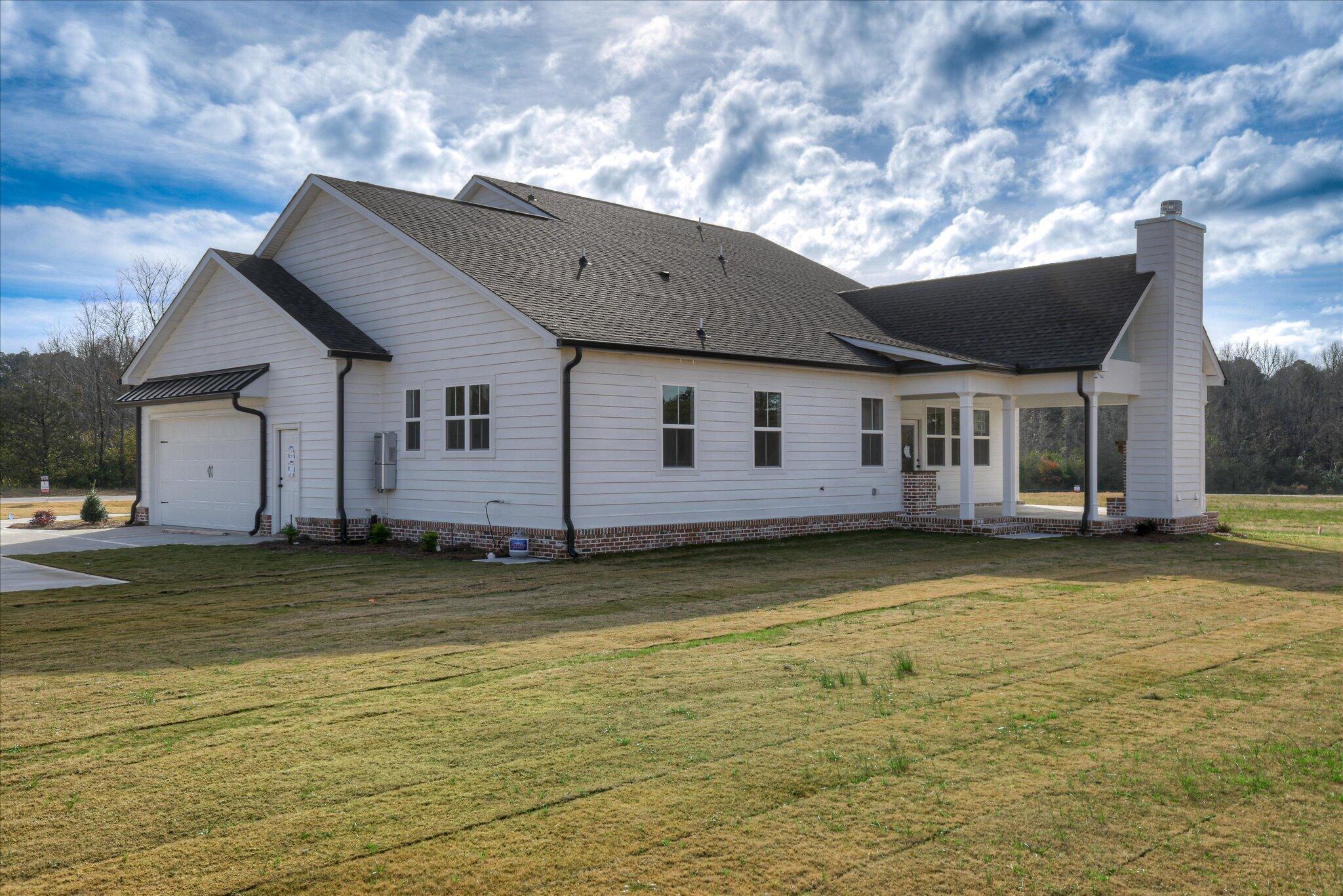 1153 Meandering Trail