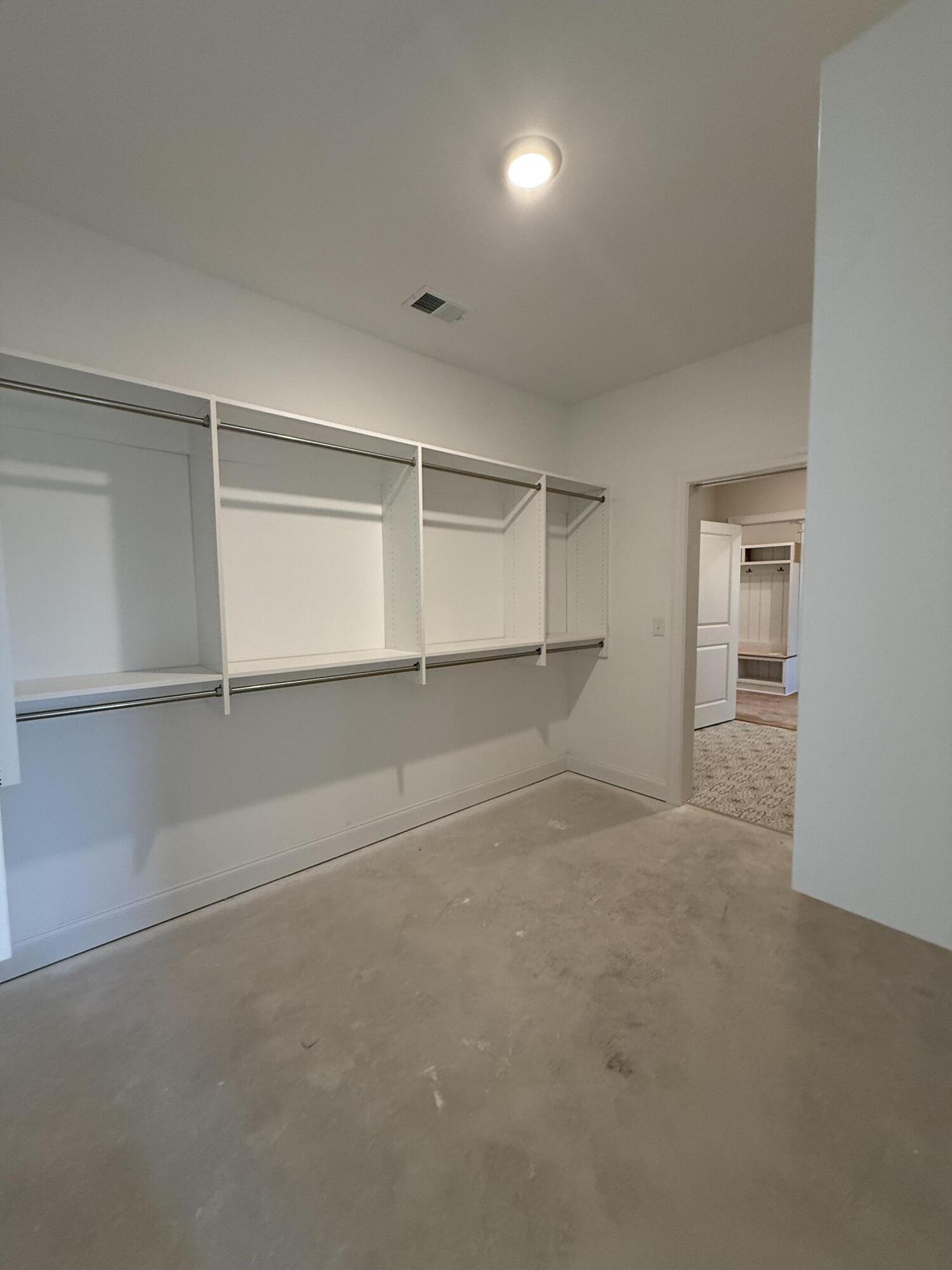 1153 Meandering Trail