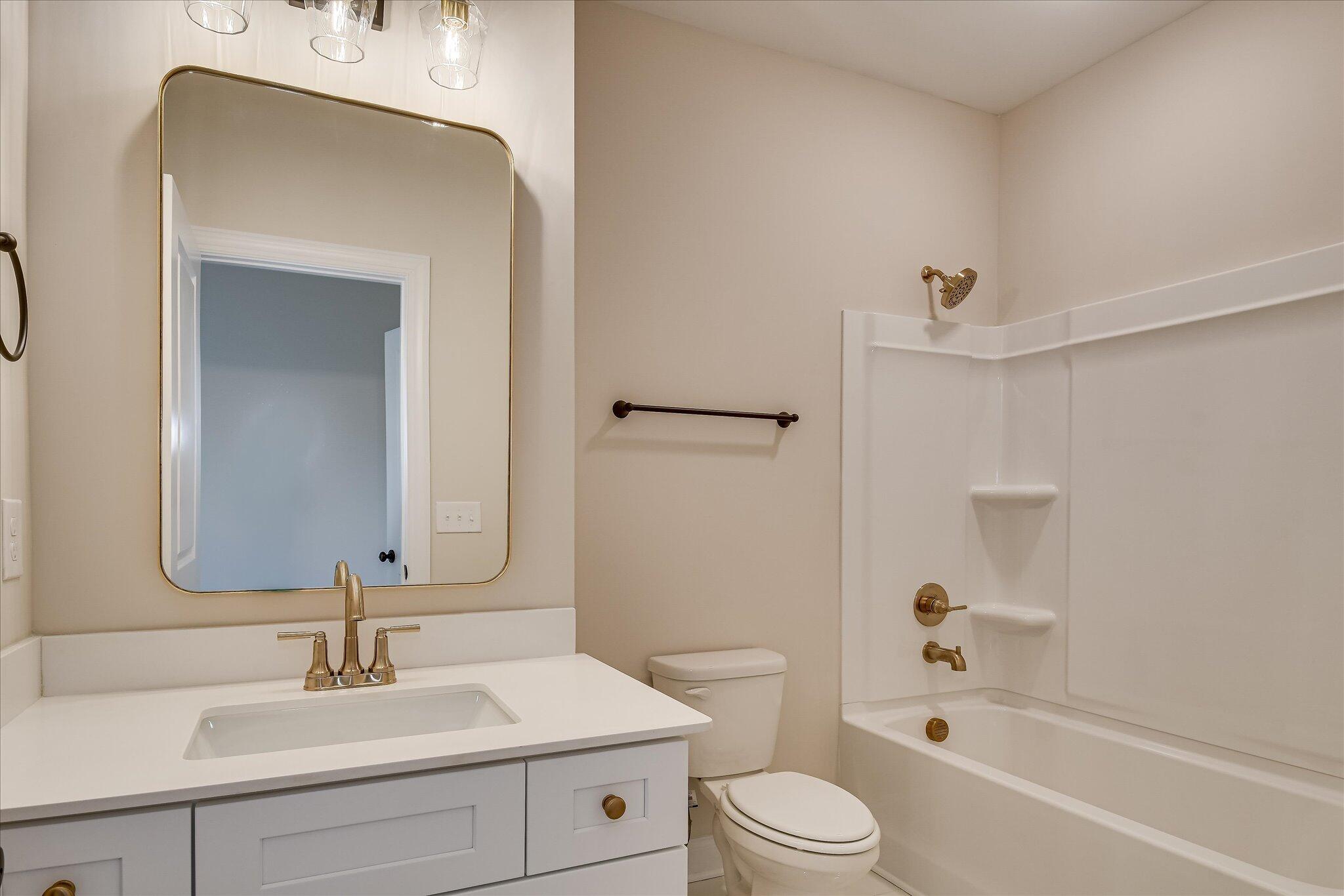 1153 Meandering Trail