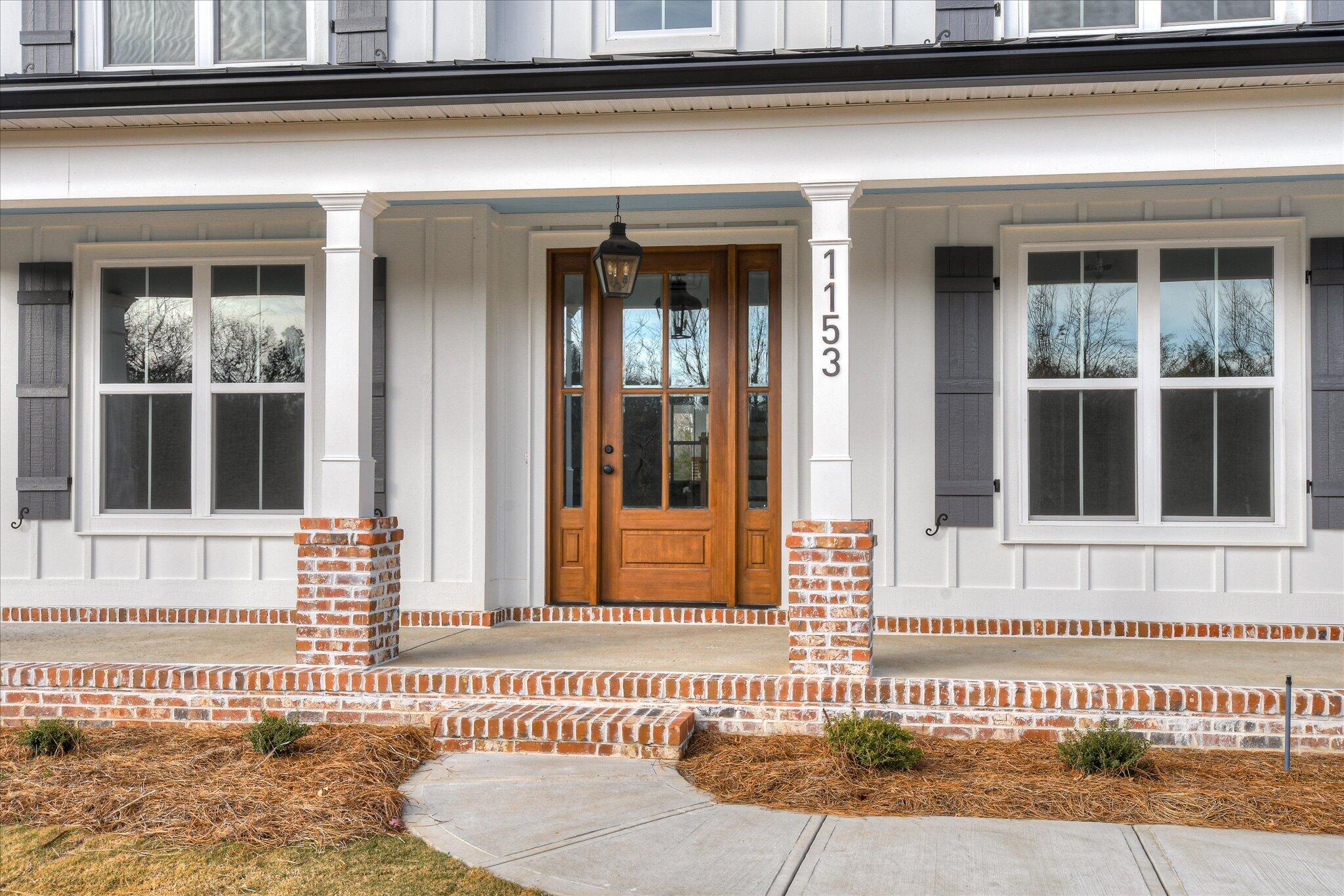 1153 Meandering Trail