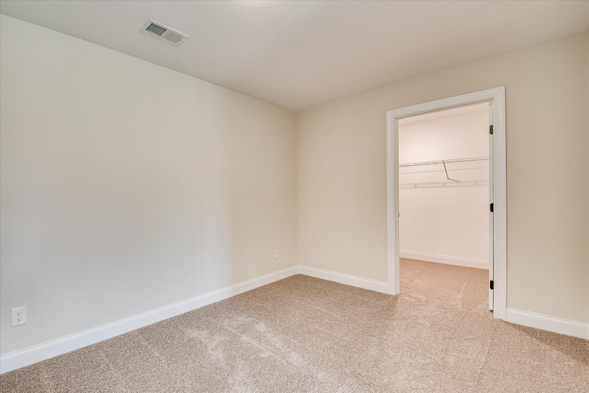 1153 Meandering Trail