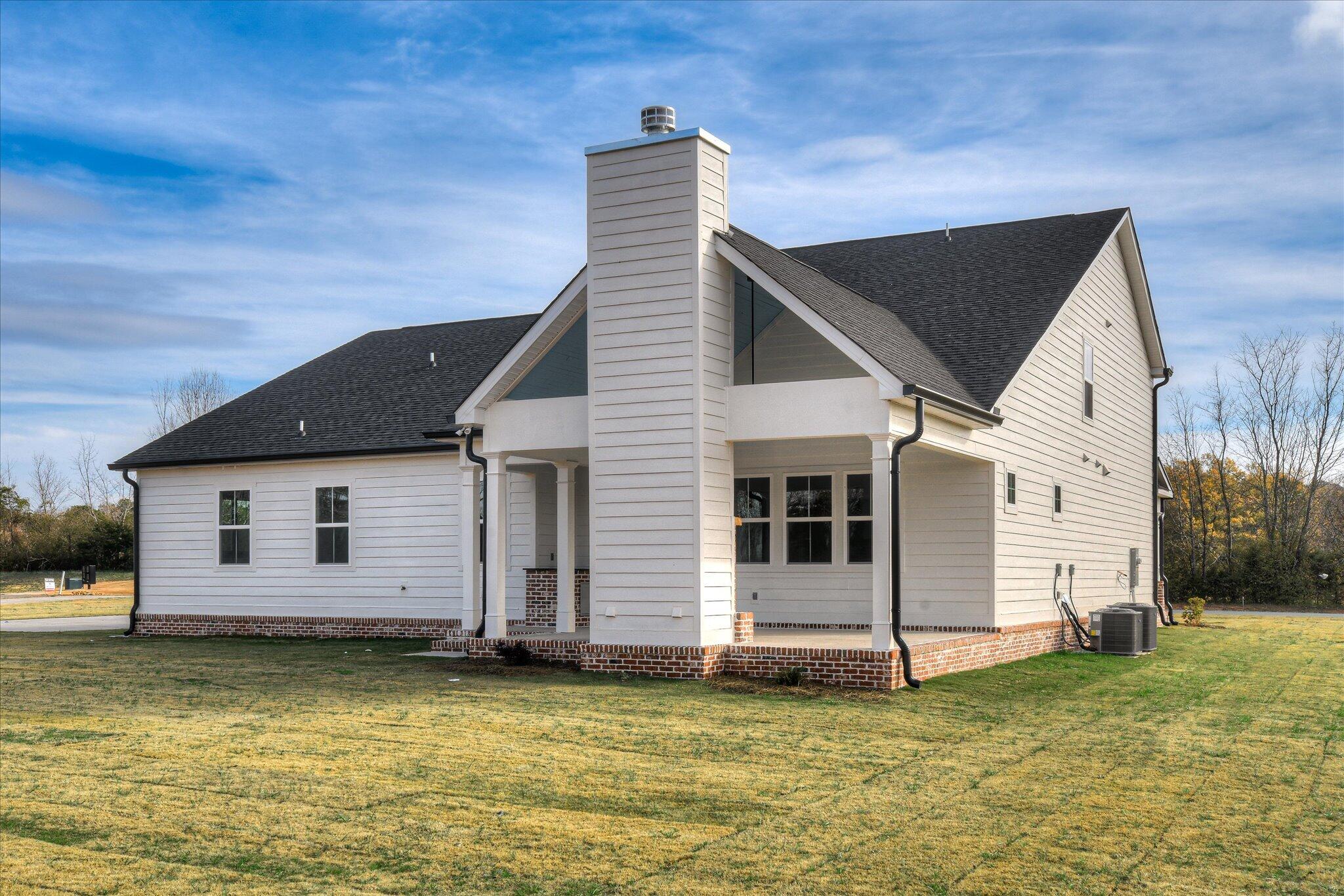 1153 Meandering Trail