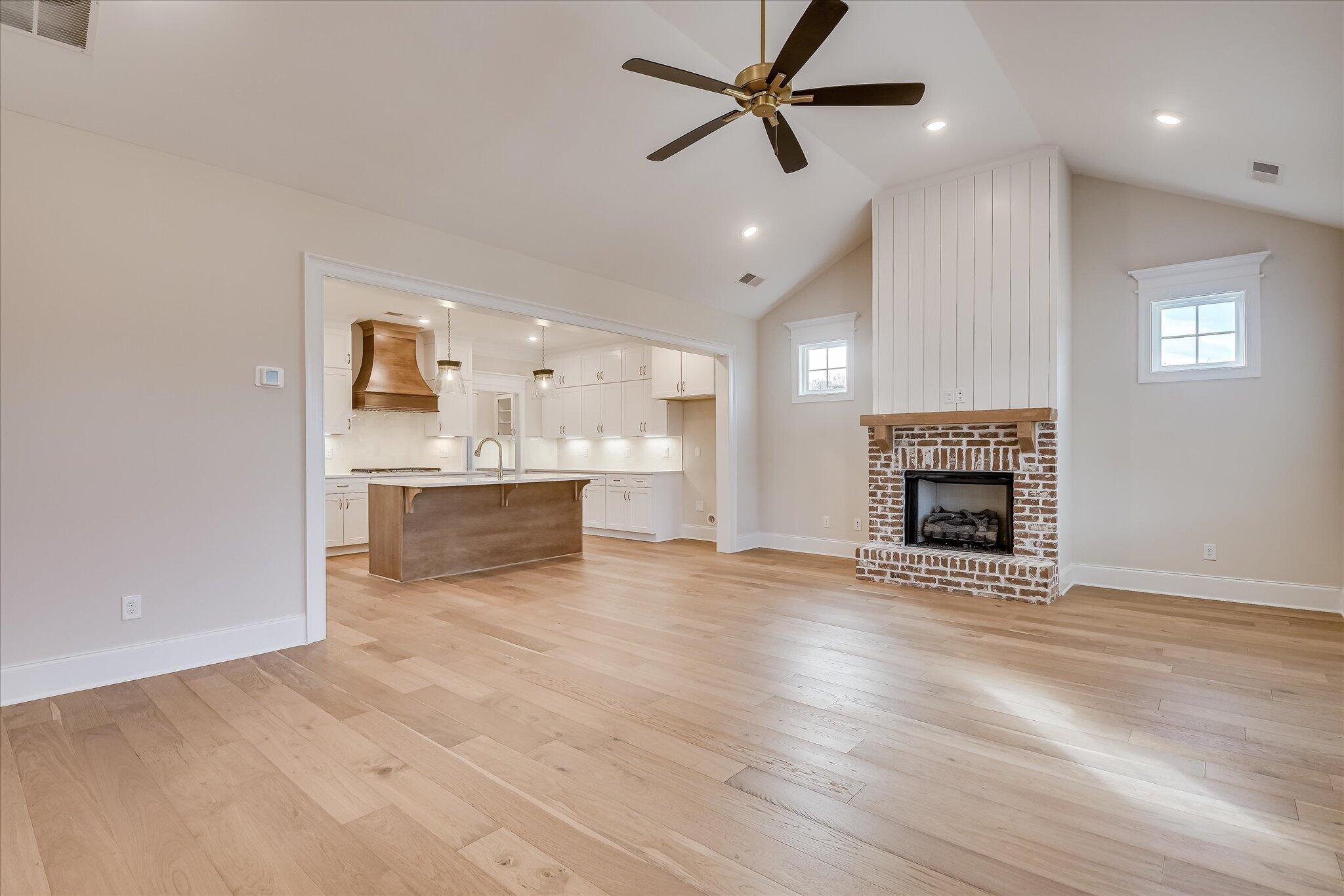 1153 Meandering Trail