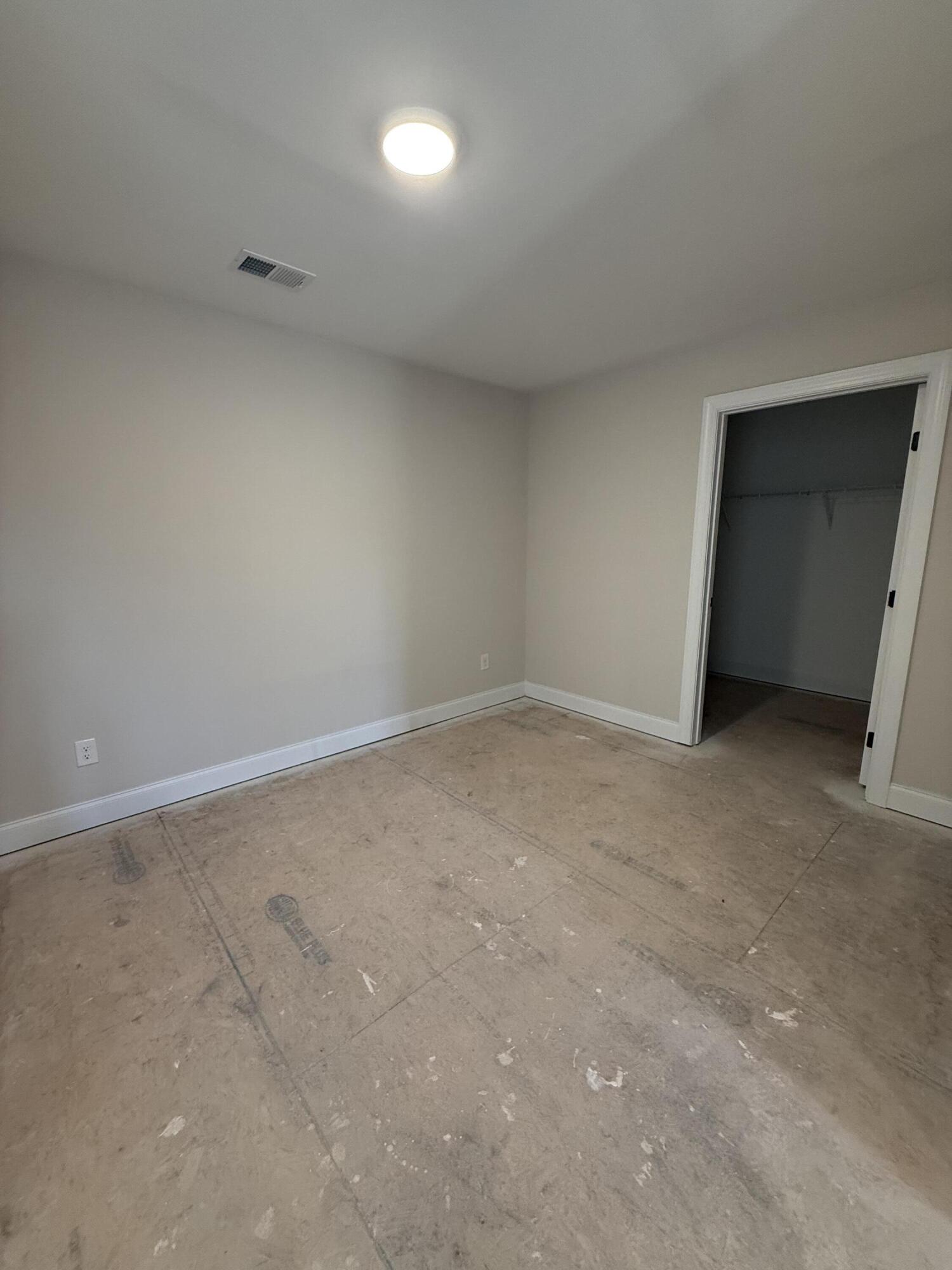 1153 Meandering Trail