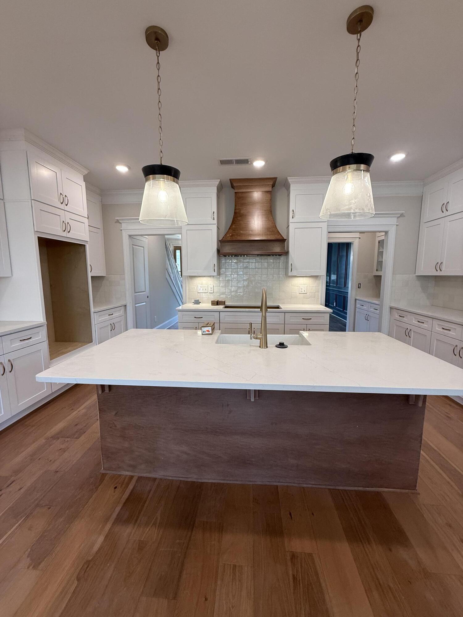 1153 Meandering Trail