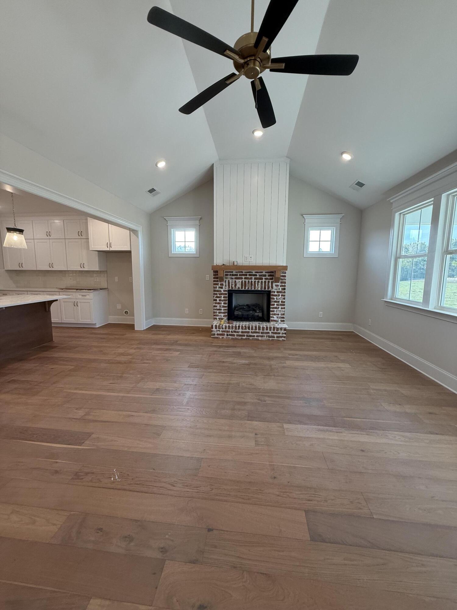 1153 Meandering Trail