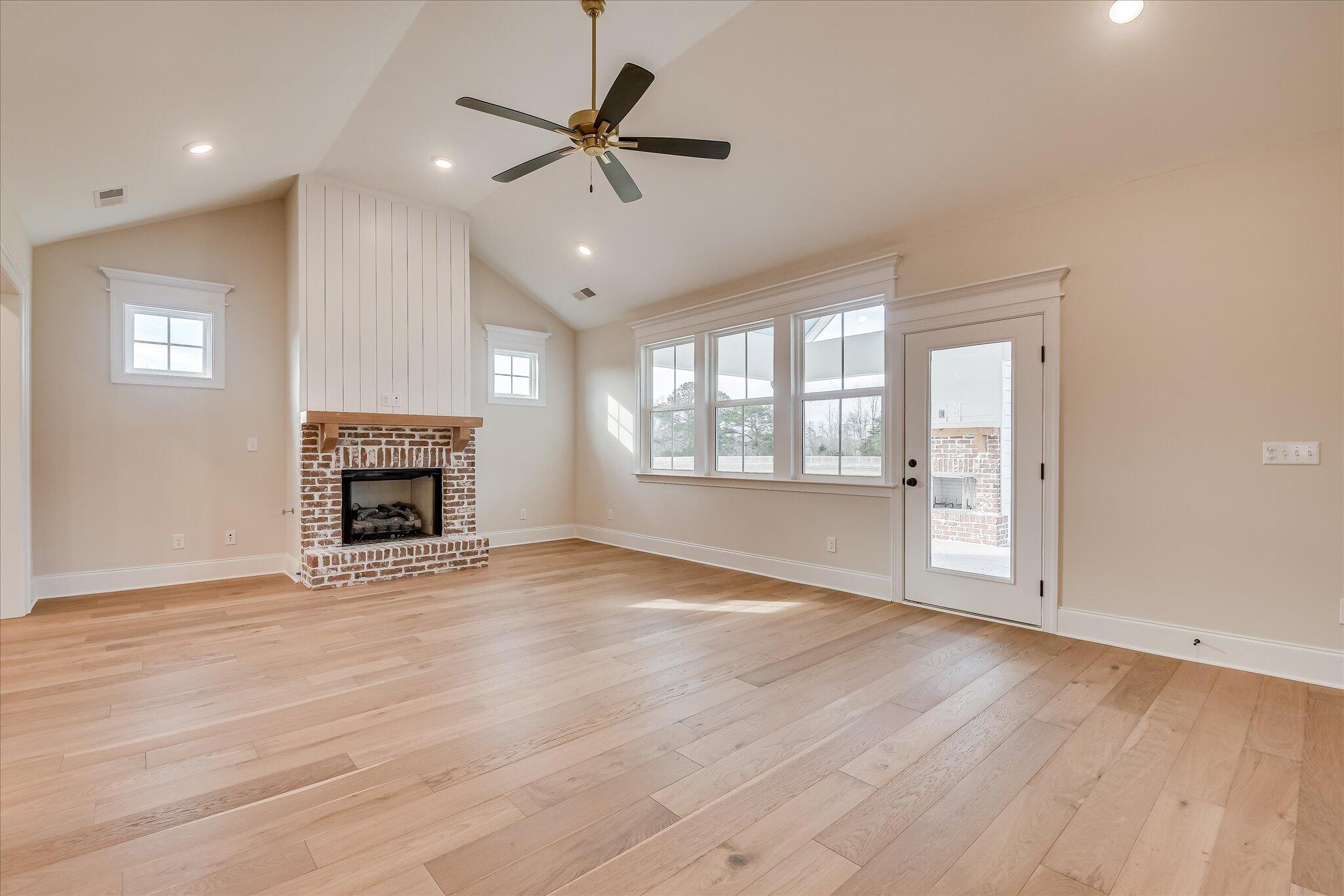 1153 Meandering Trail