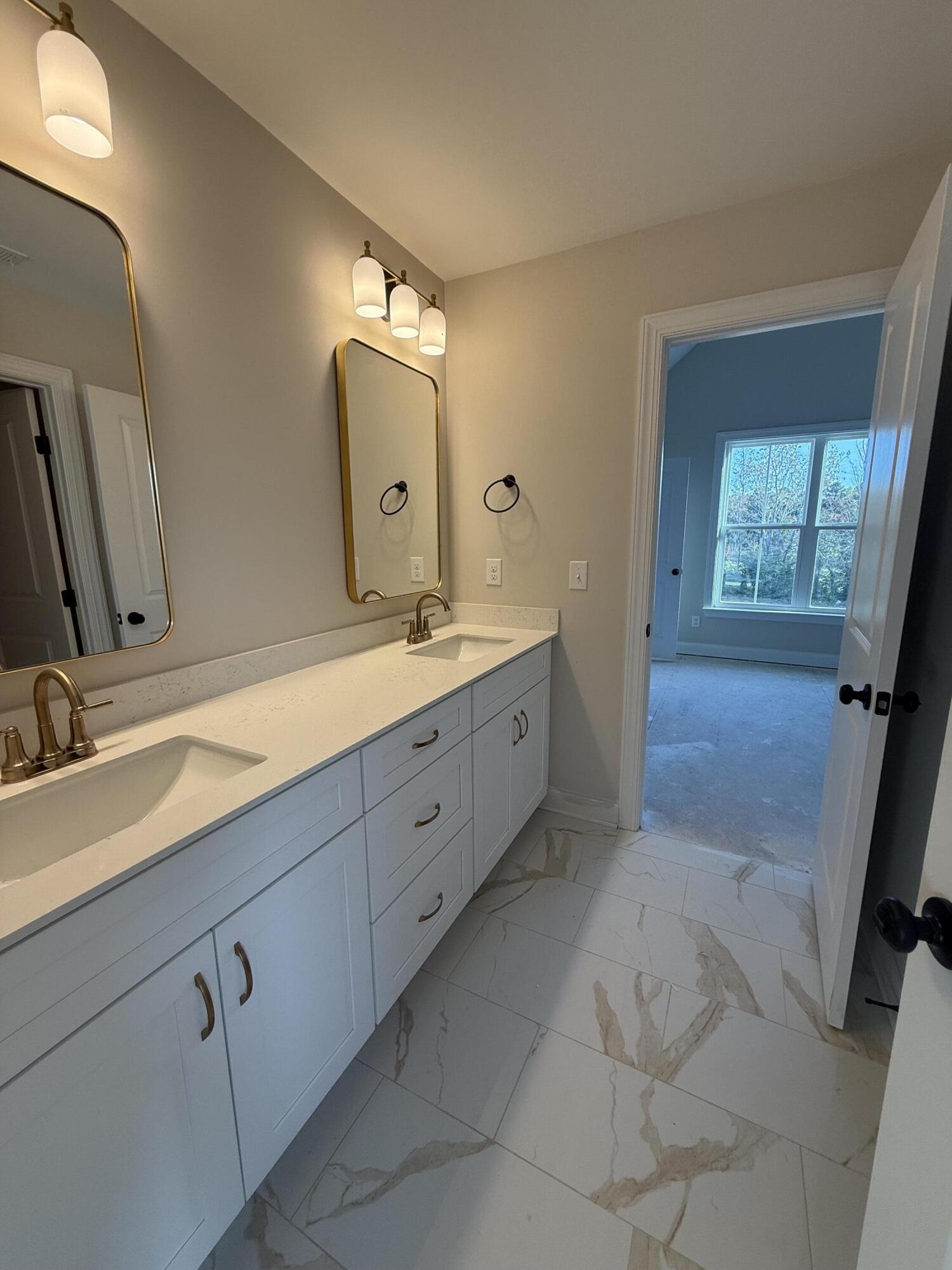 1153 Meandering Trail