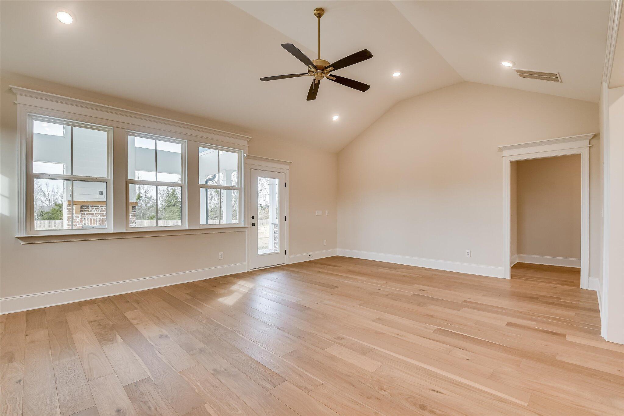 1153 Meandering Trail