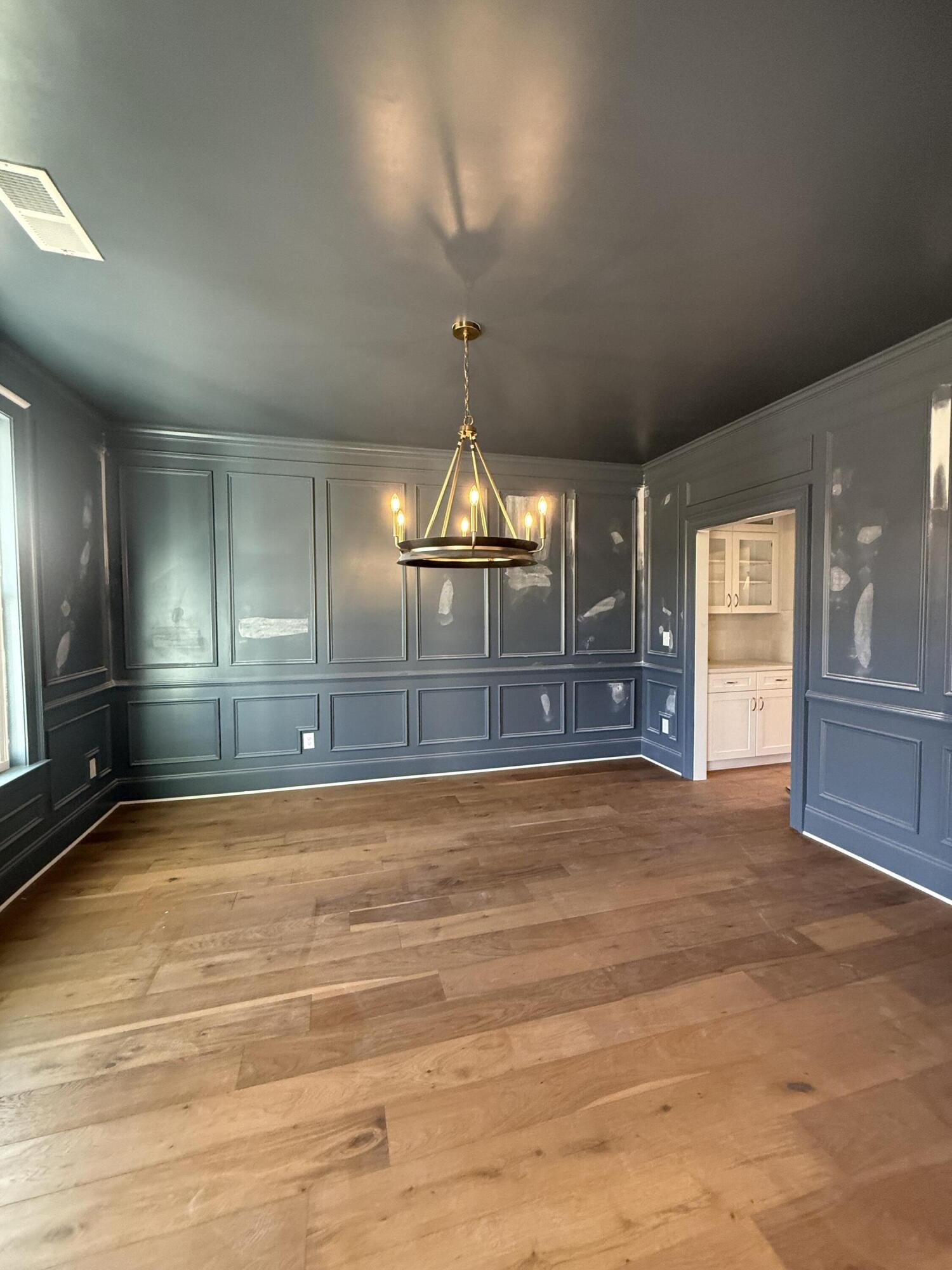 1153 Meandering Trail