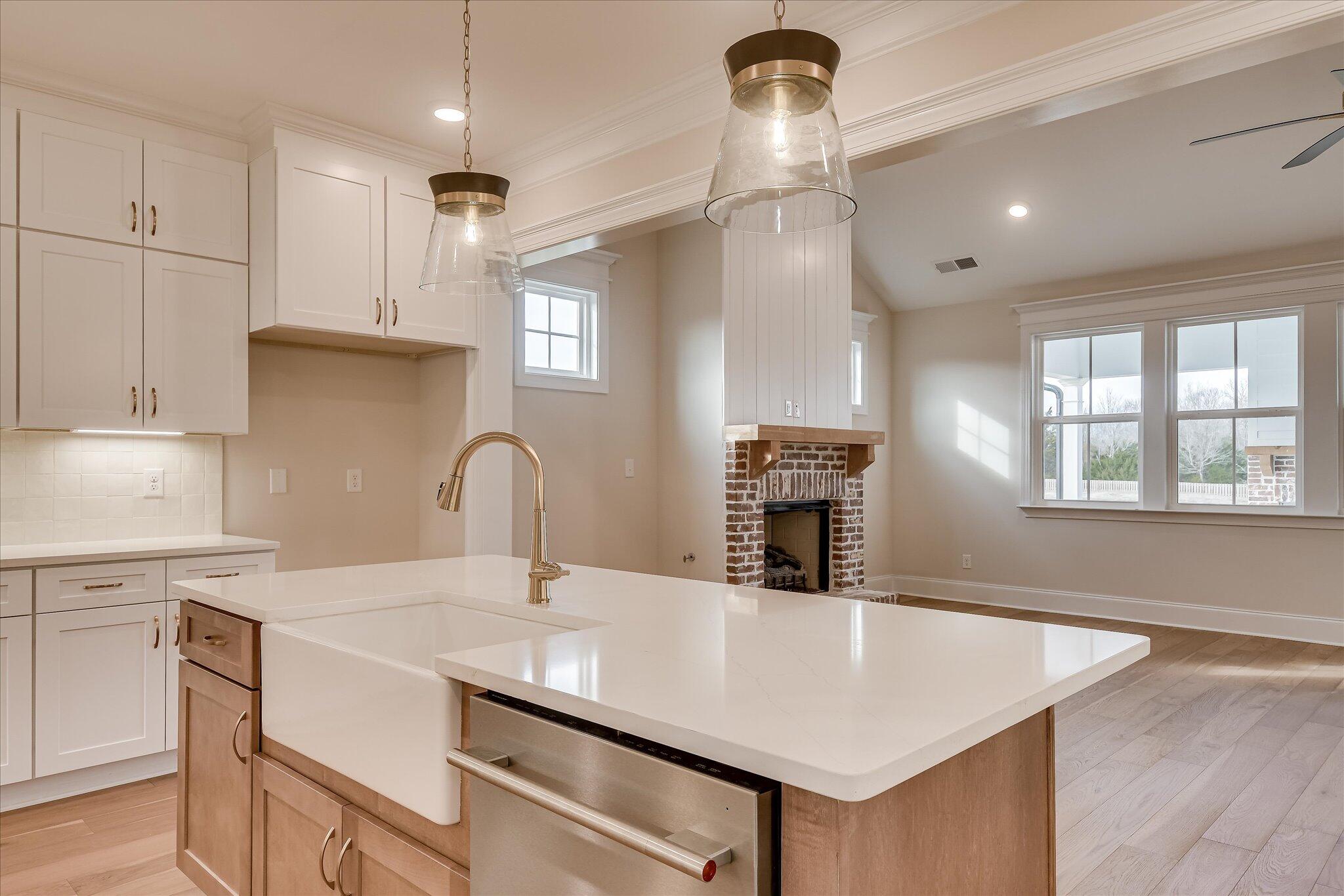 1153 Meandering Trail