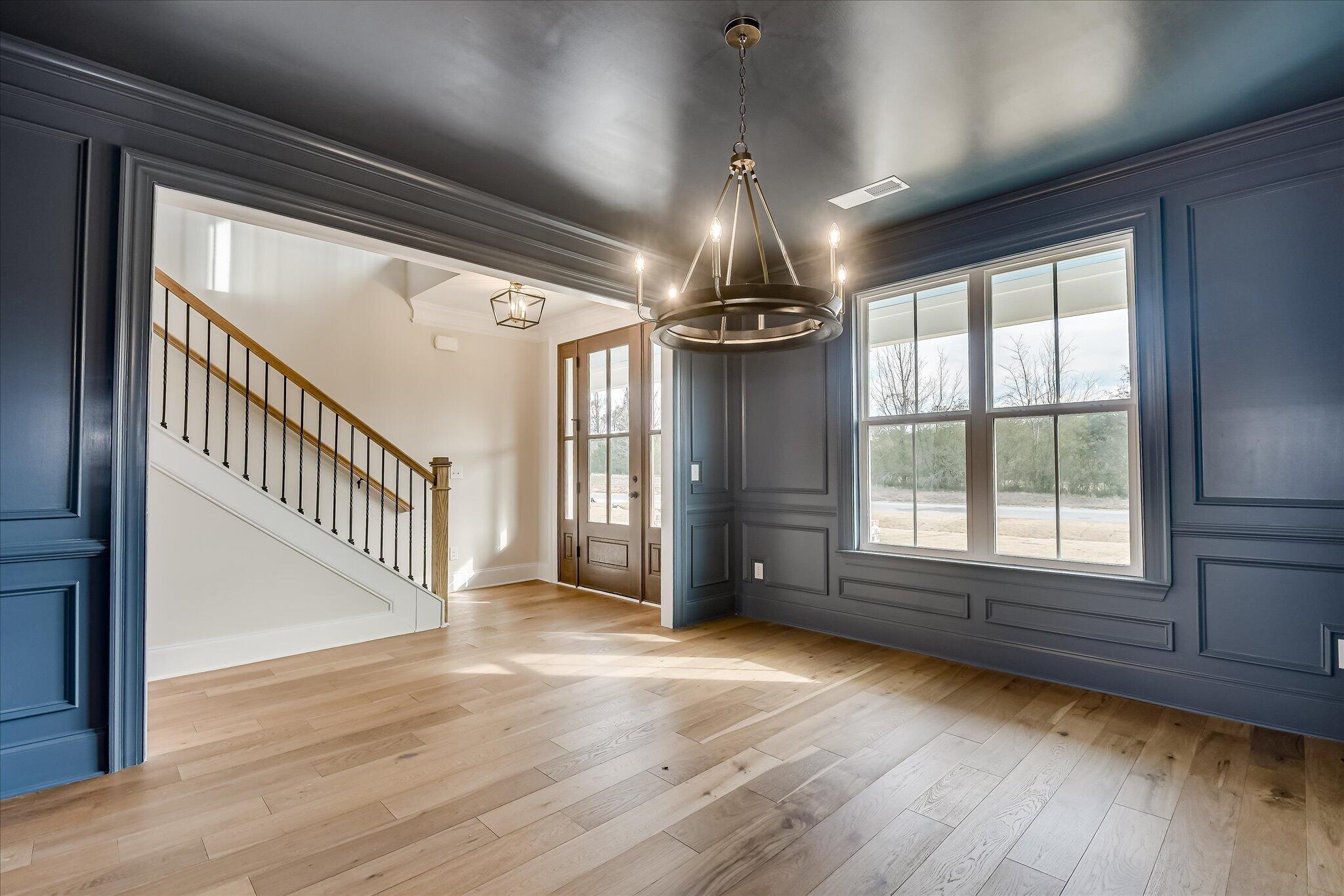 1153 Meandering Trail