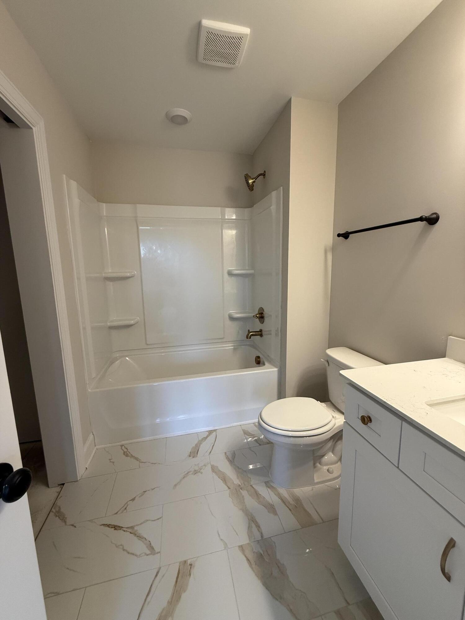 1153 Meandering Trail