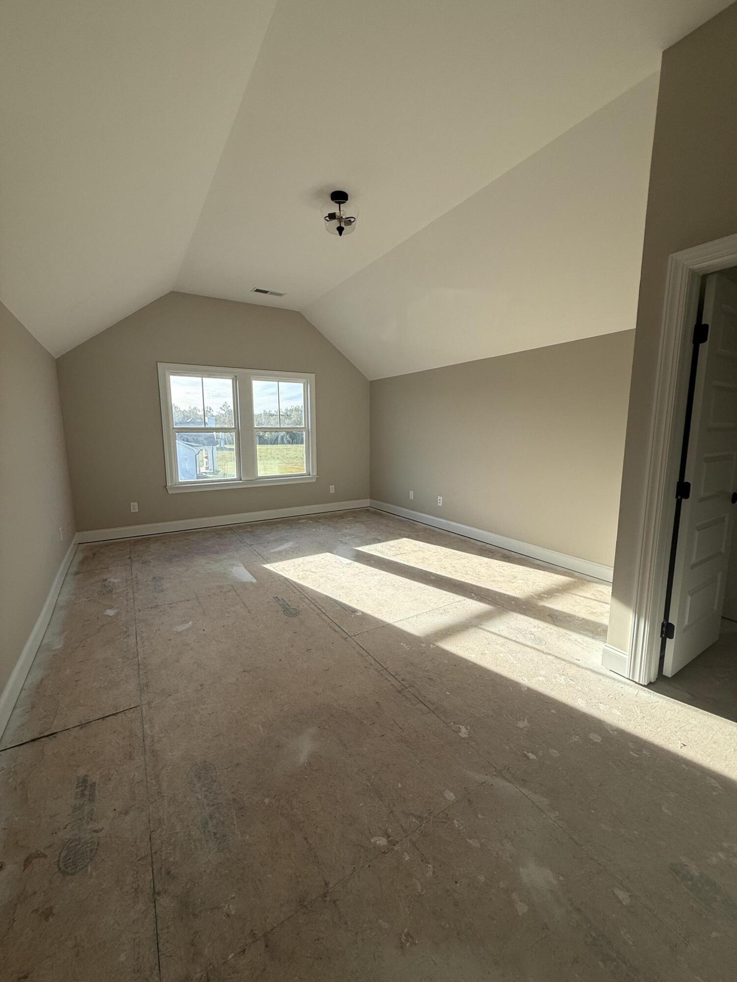 1153 Meandering Trail