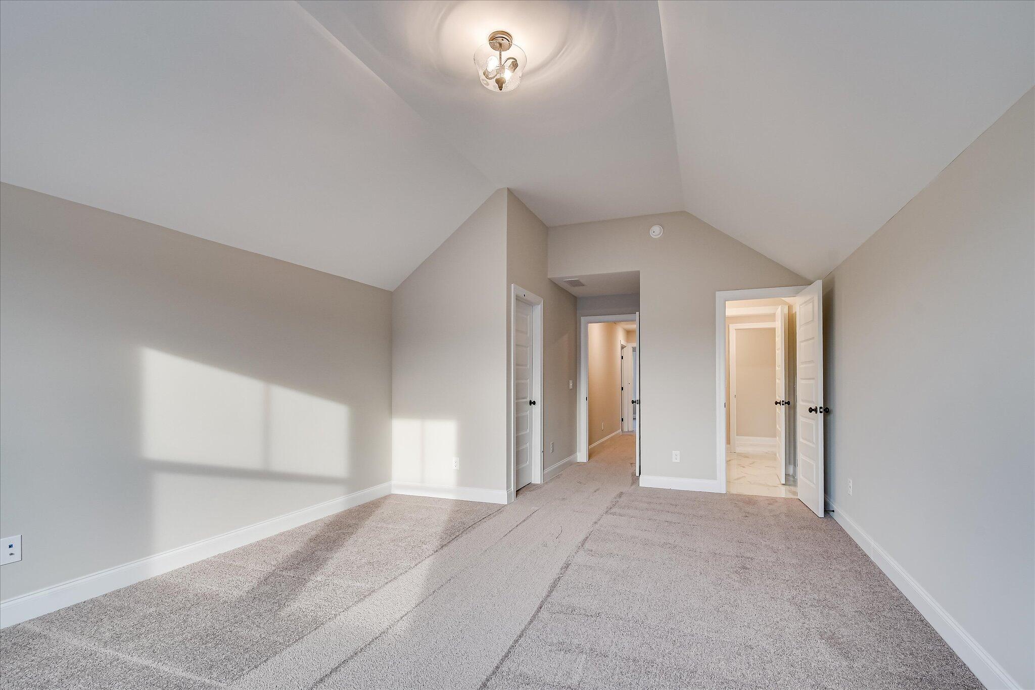 1153 Meandering Trail