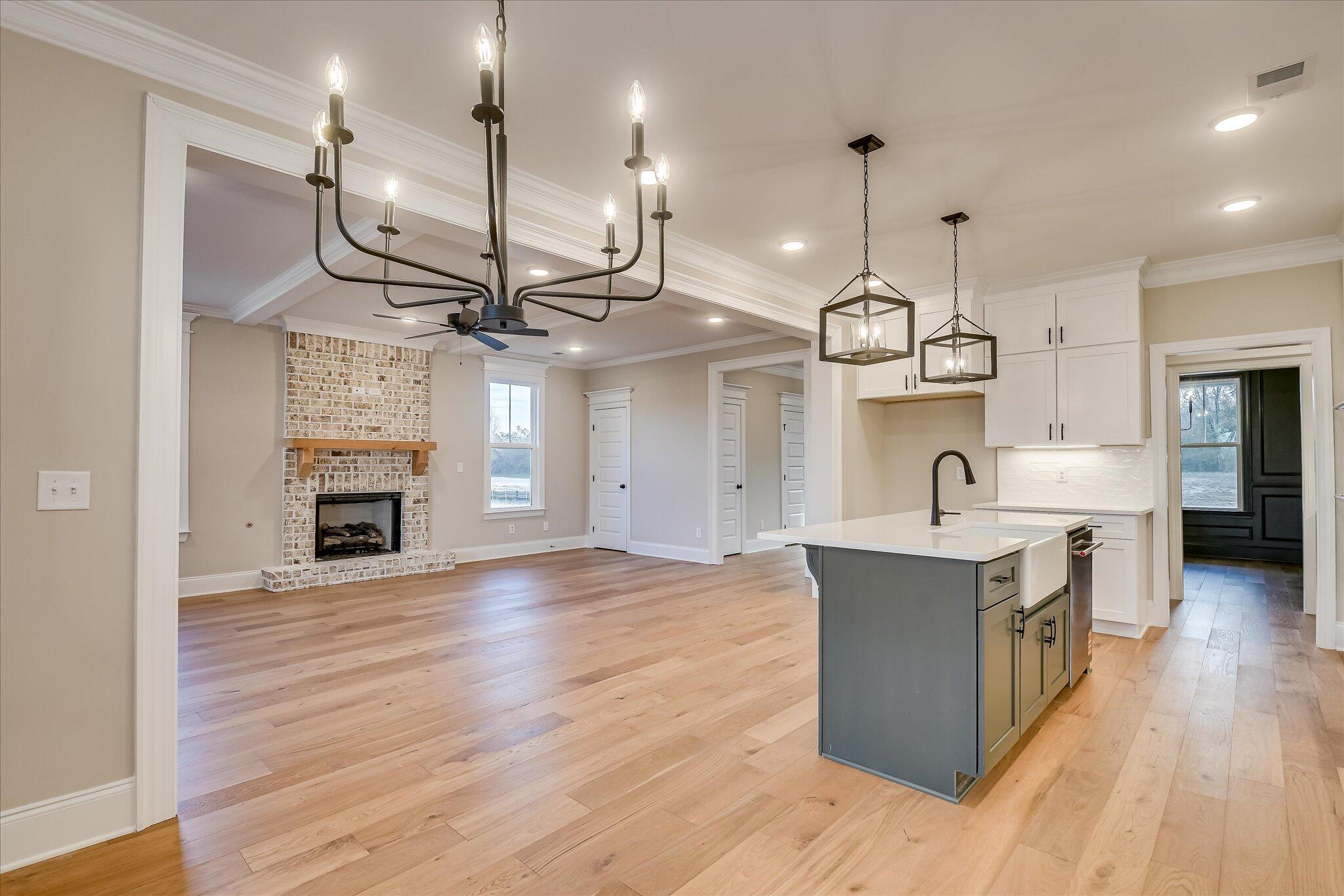 1153 Meandering Trail