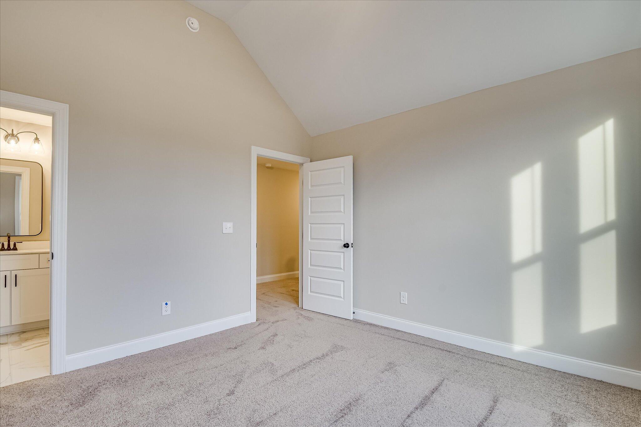 1153 Meandering Trail