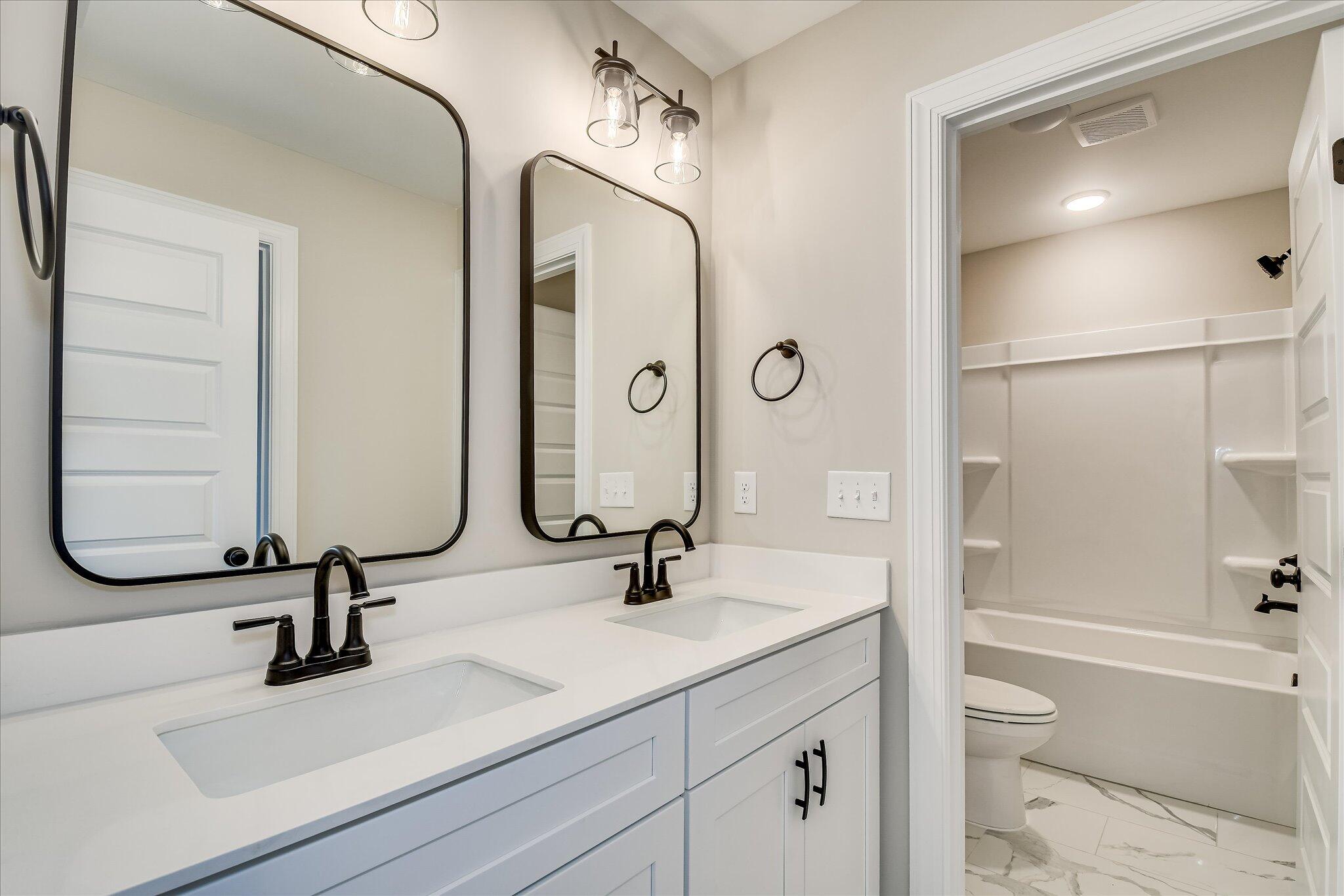 1153 Meandering Trail