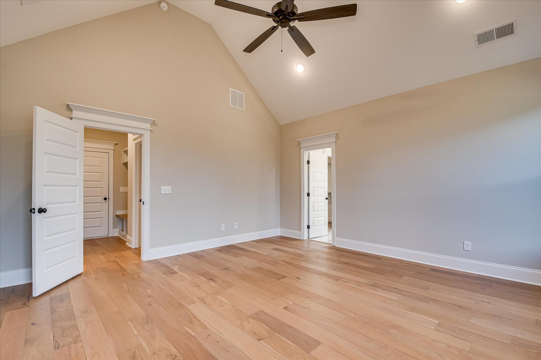 1153 Meandering Trail