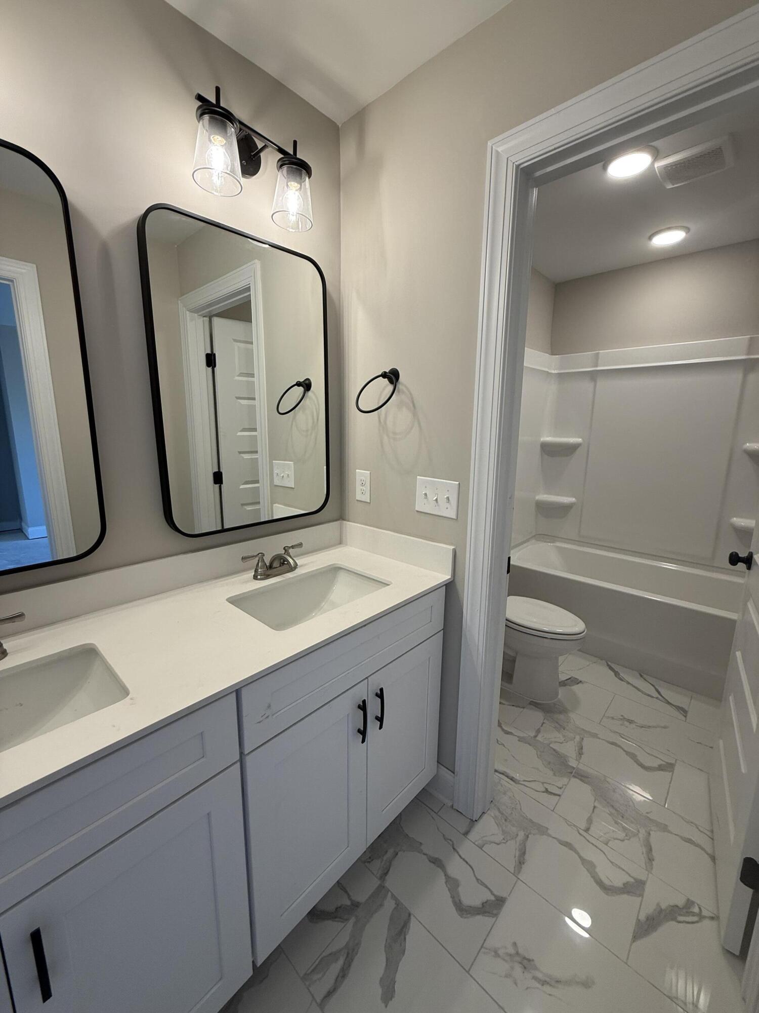 1153 Meandering Trail