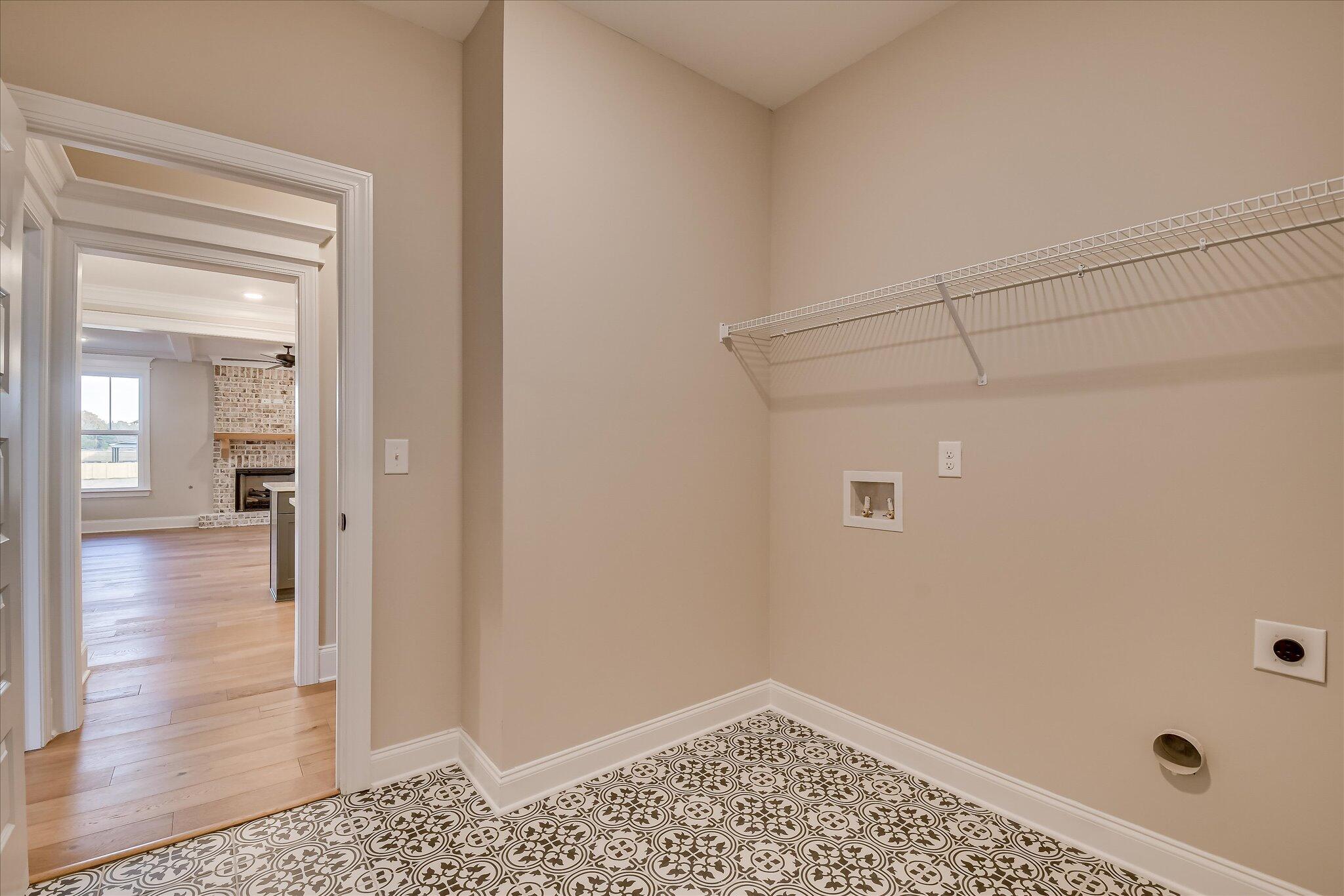 1153 Meandering Trail