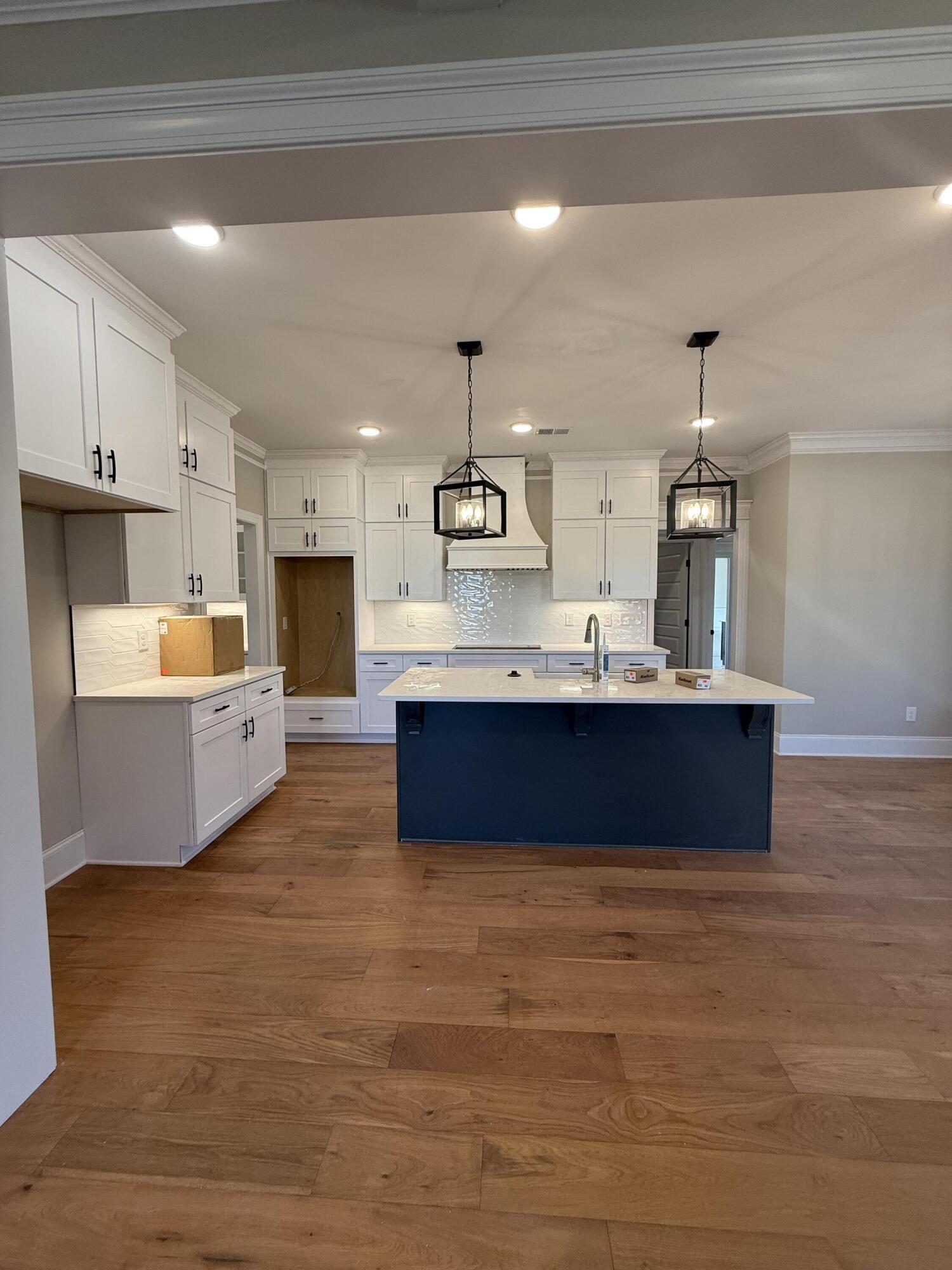 1153 Meandering Trail