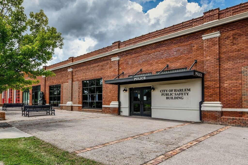 1153 Meandering Trail