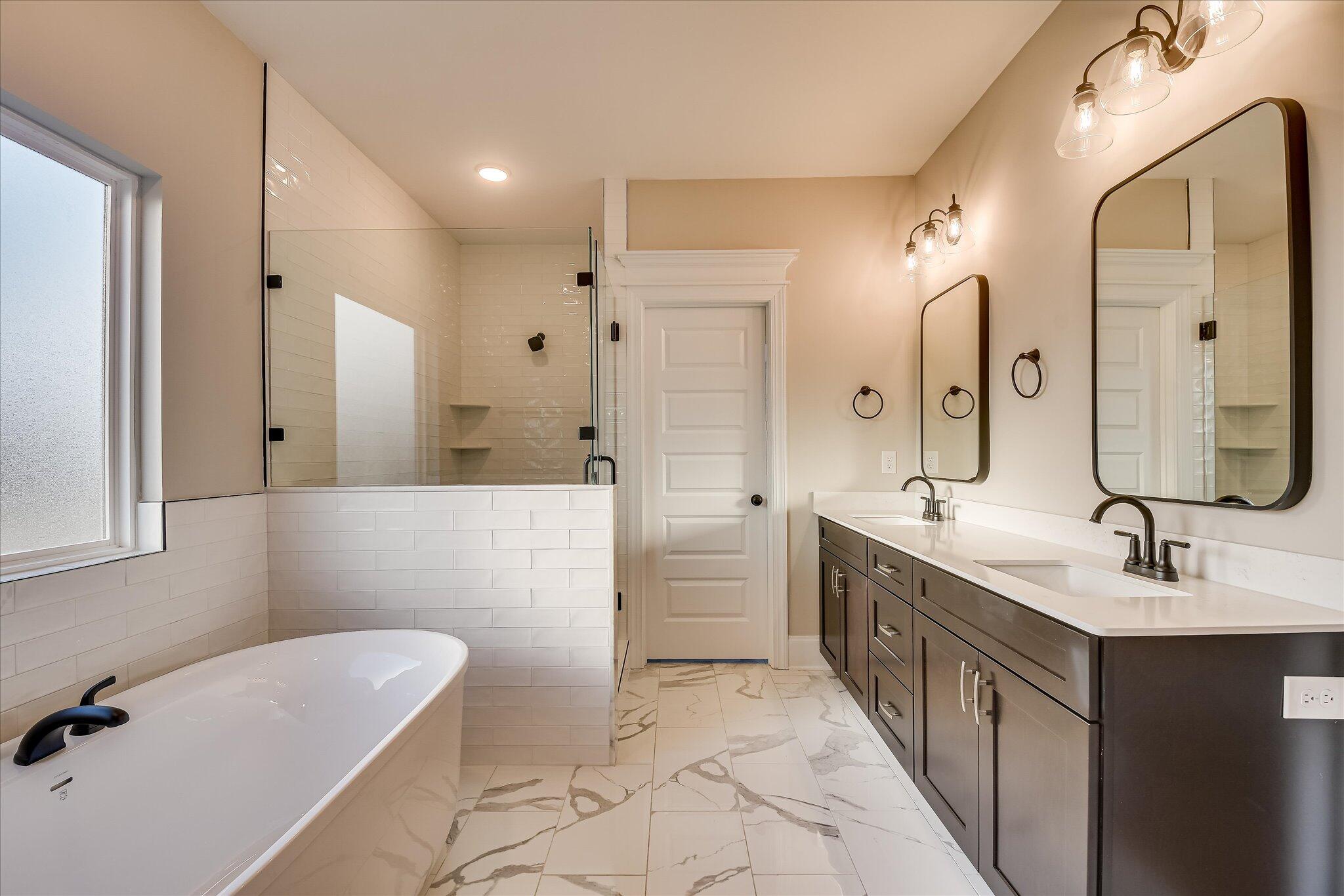 1153 Meandering Trail