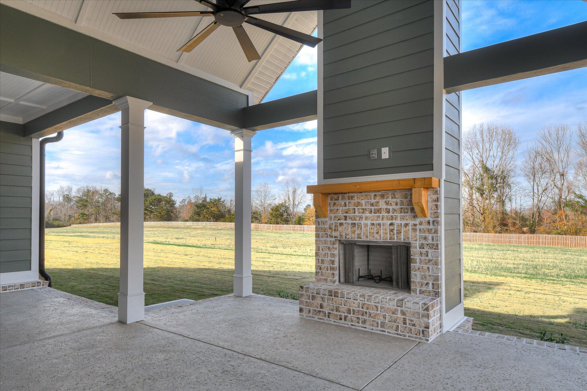 1153 Meandering Trail