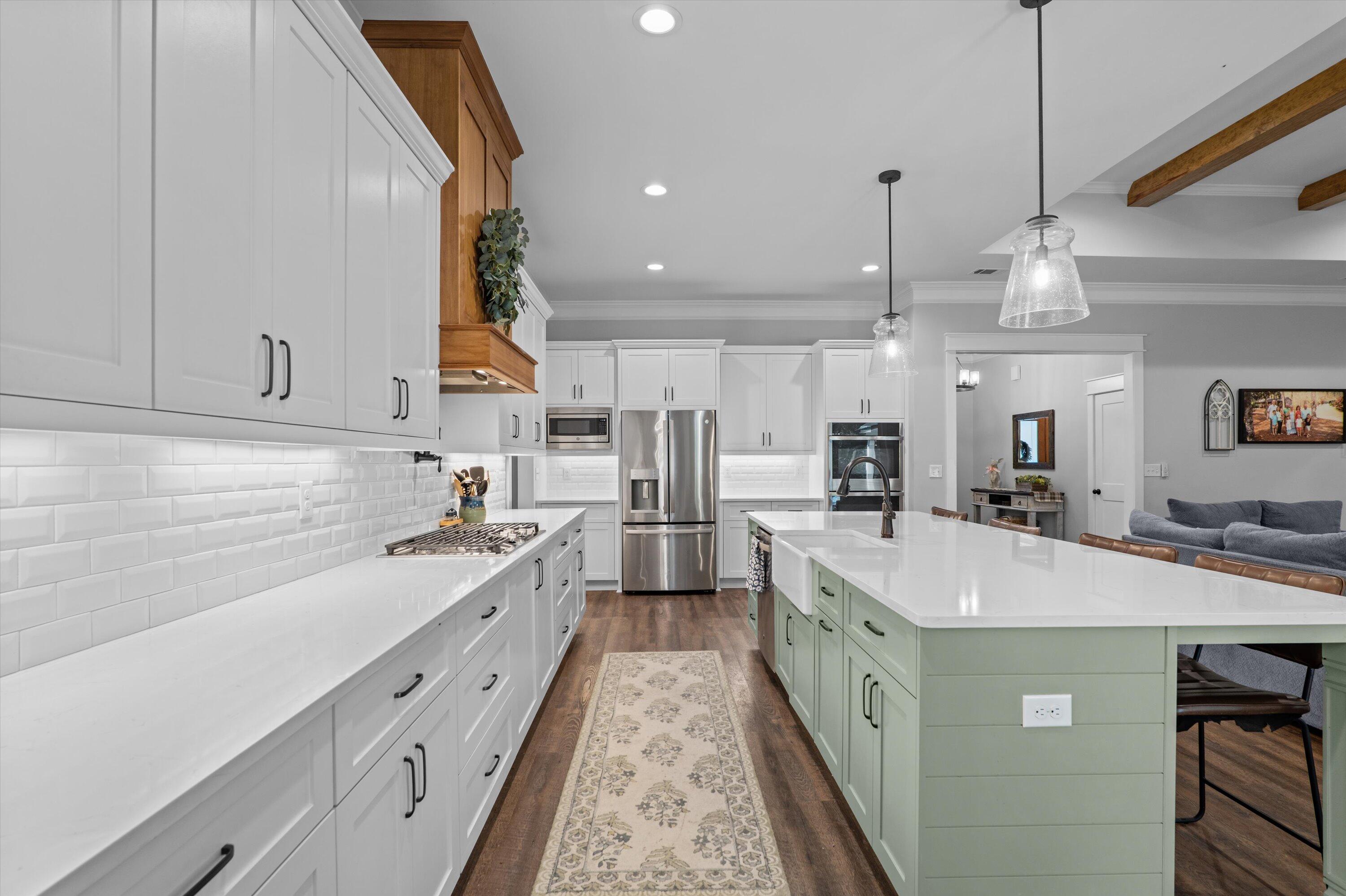 390 Shagbark Way Way