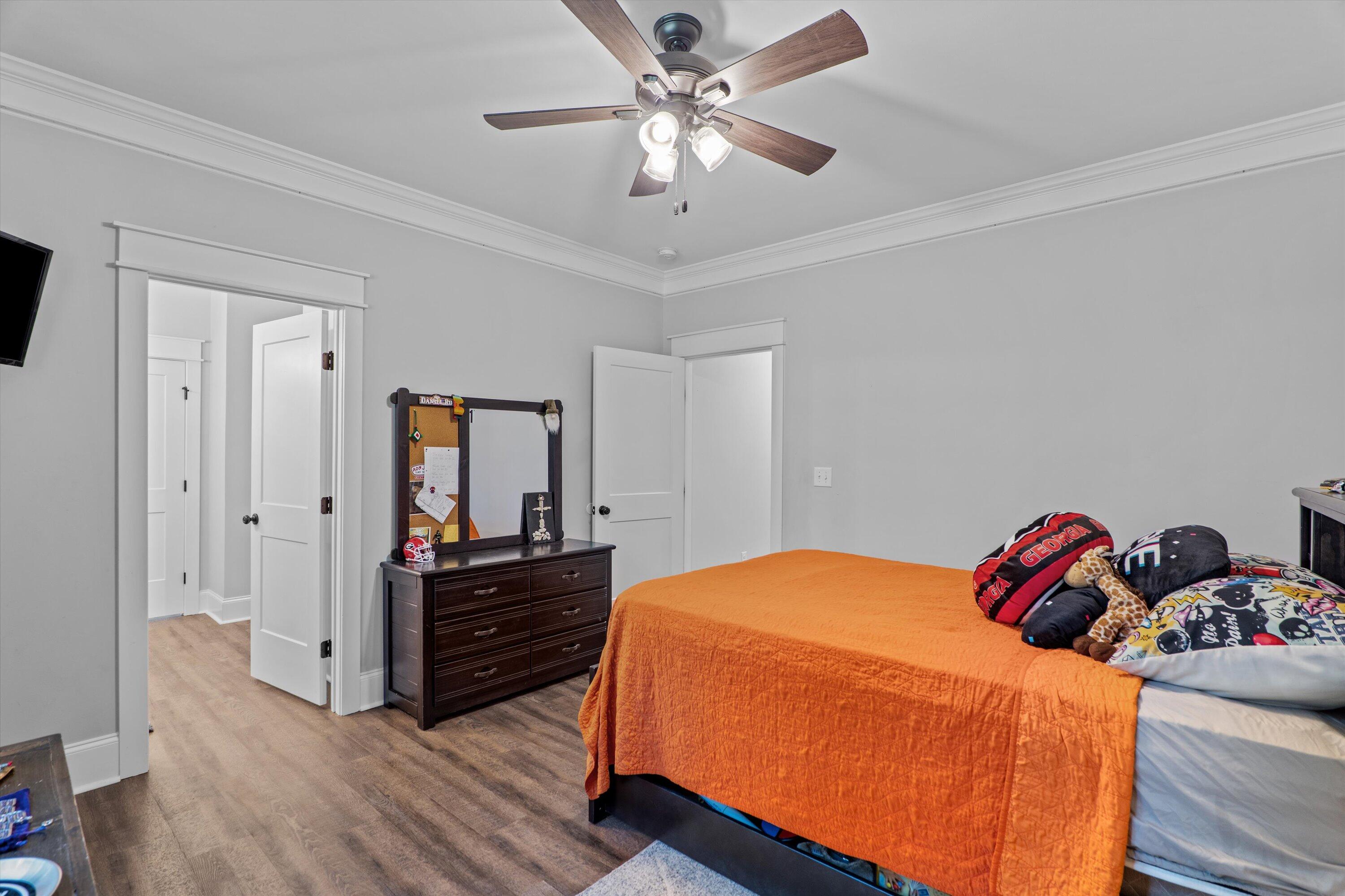 390 Shagbark Way Way