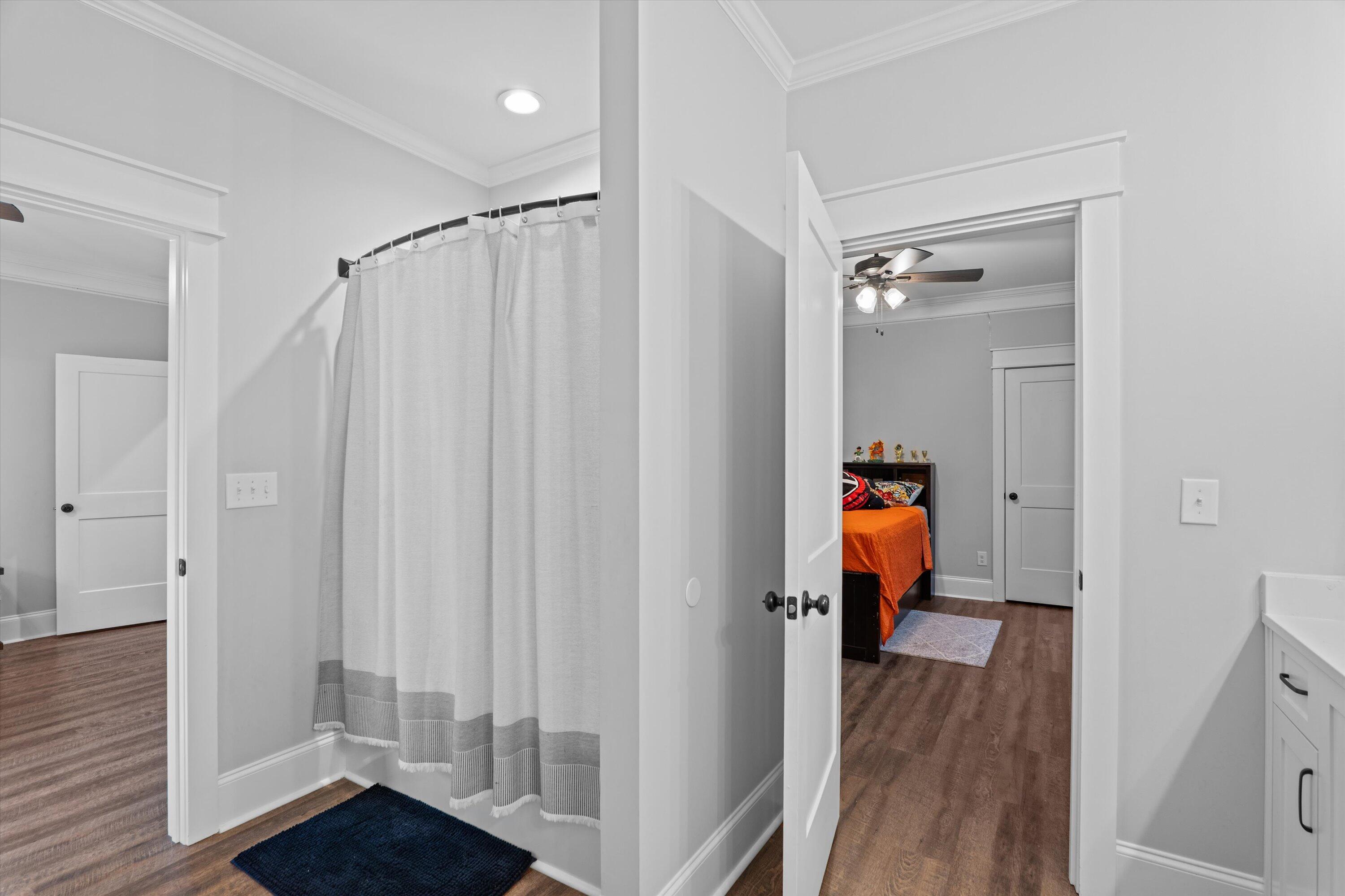 390 Shagbark Way Way