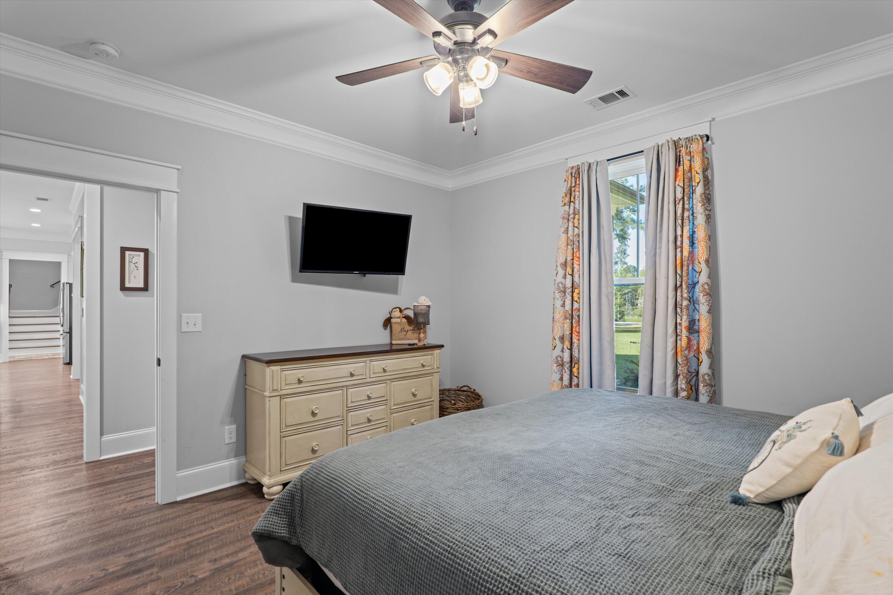 390 Shagbark Way Way