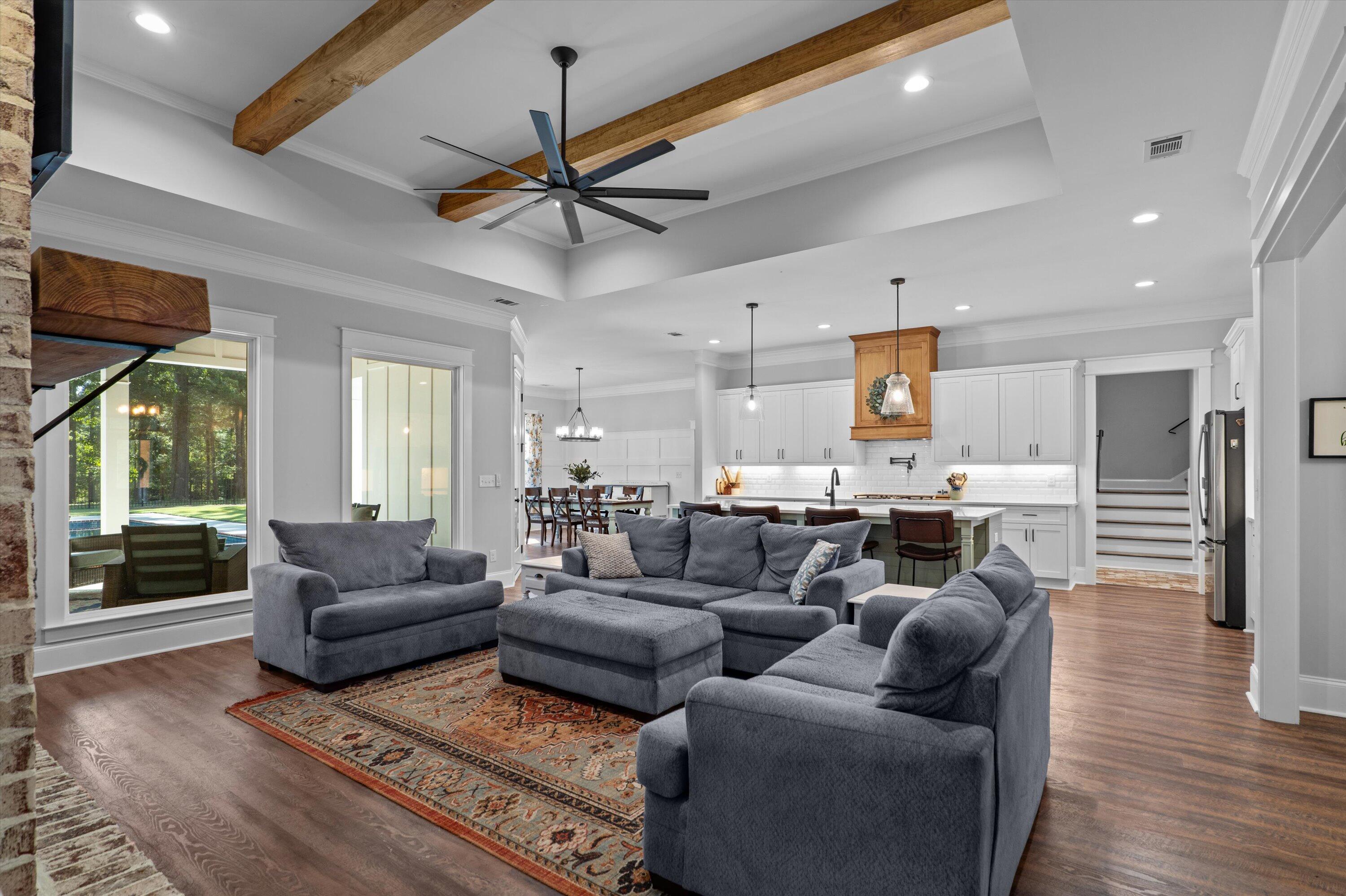 390 Shagbark Way Way