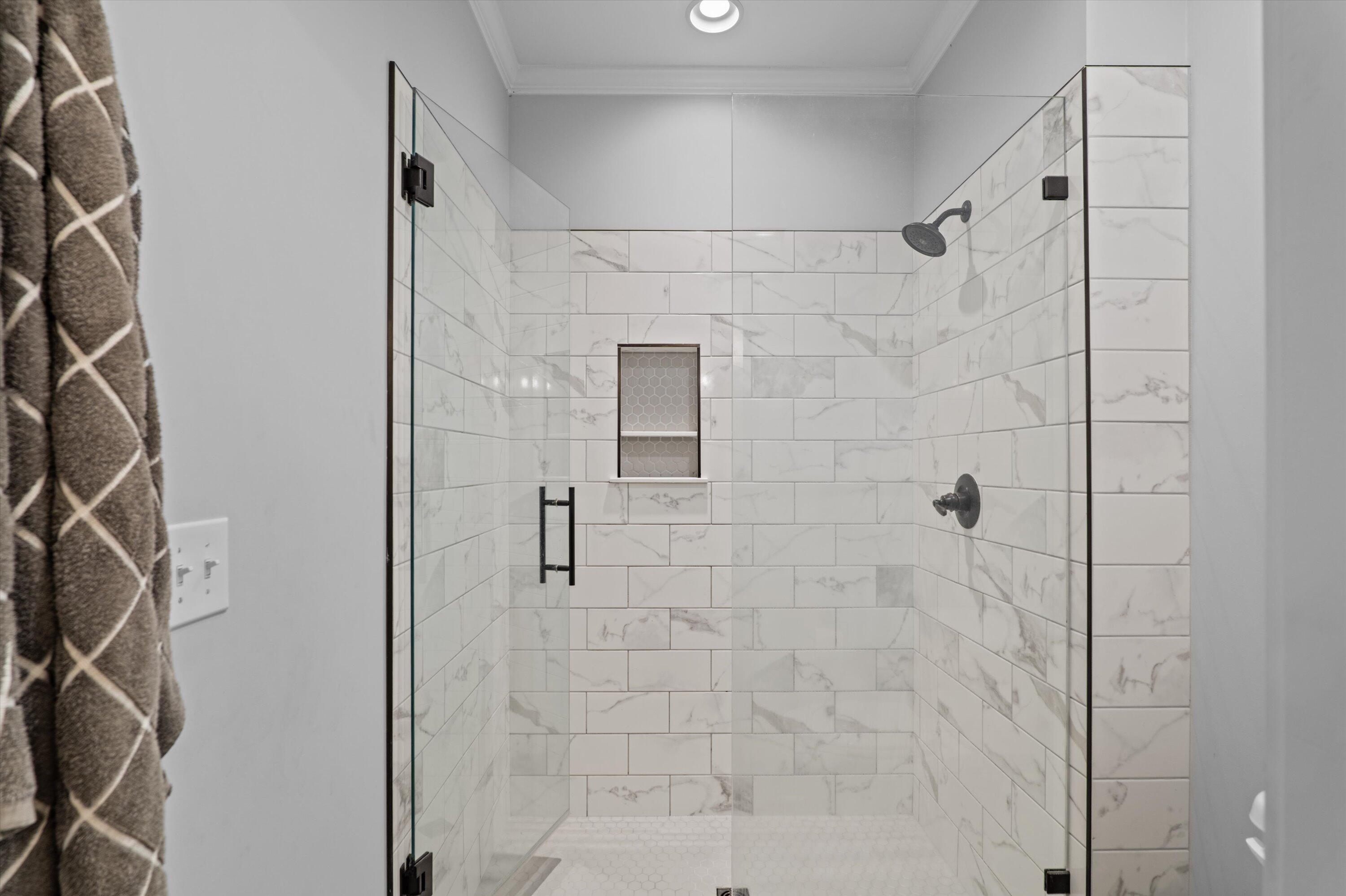 390 Shagbark Way Way