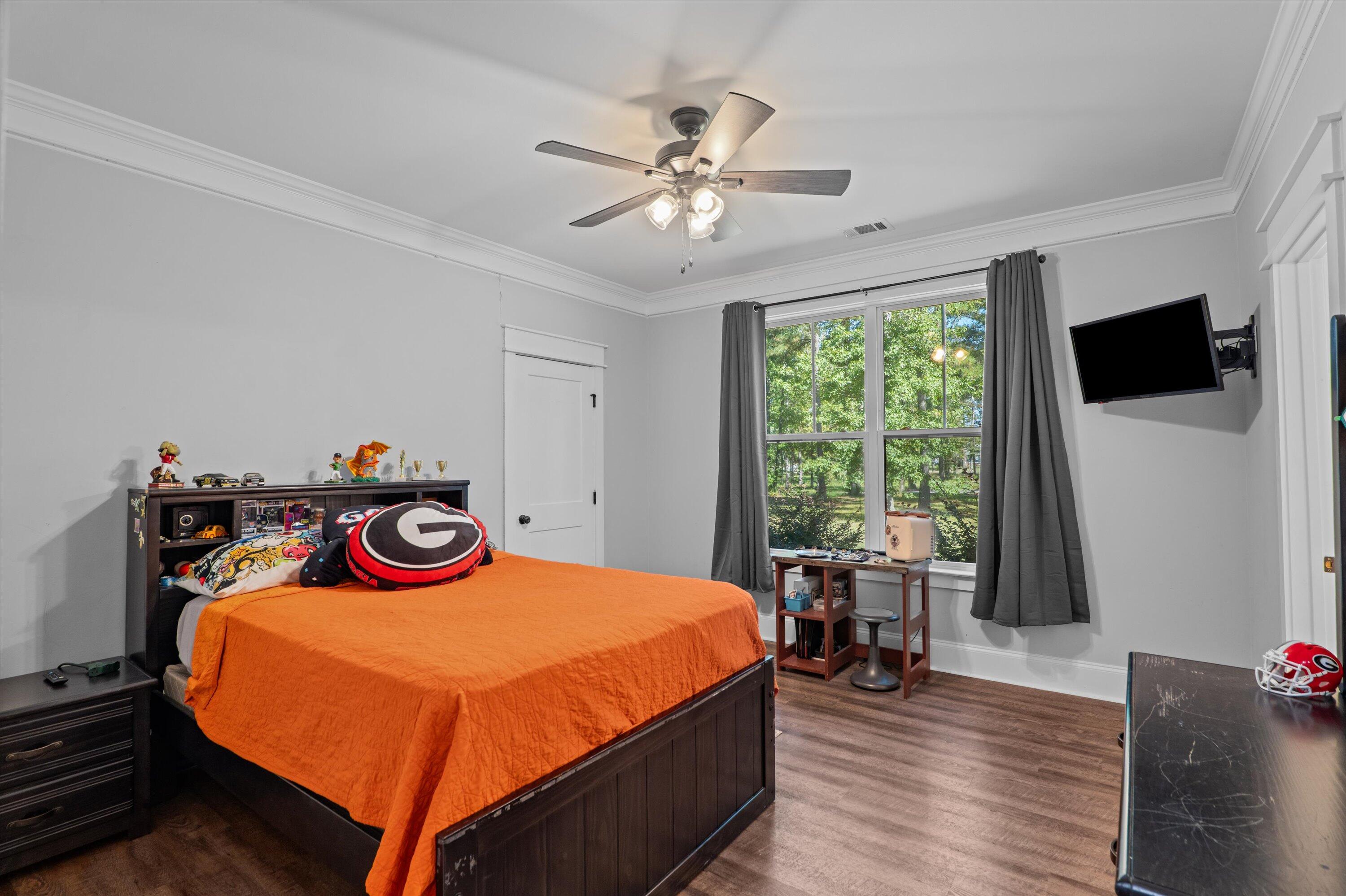 390 Shagbark Way Way