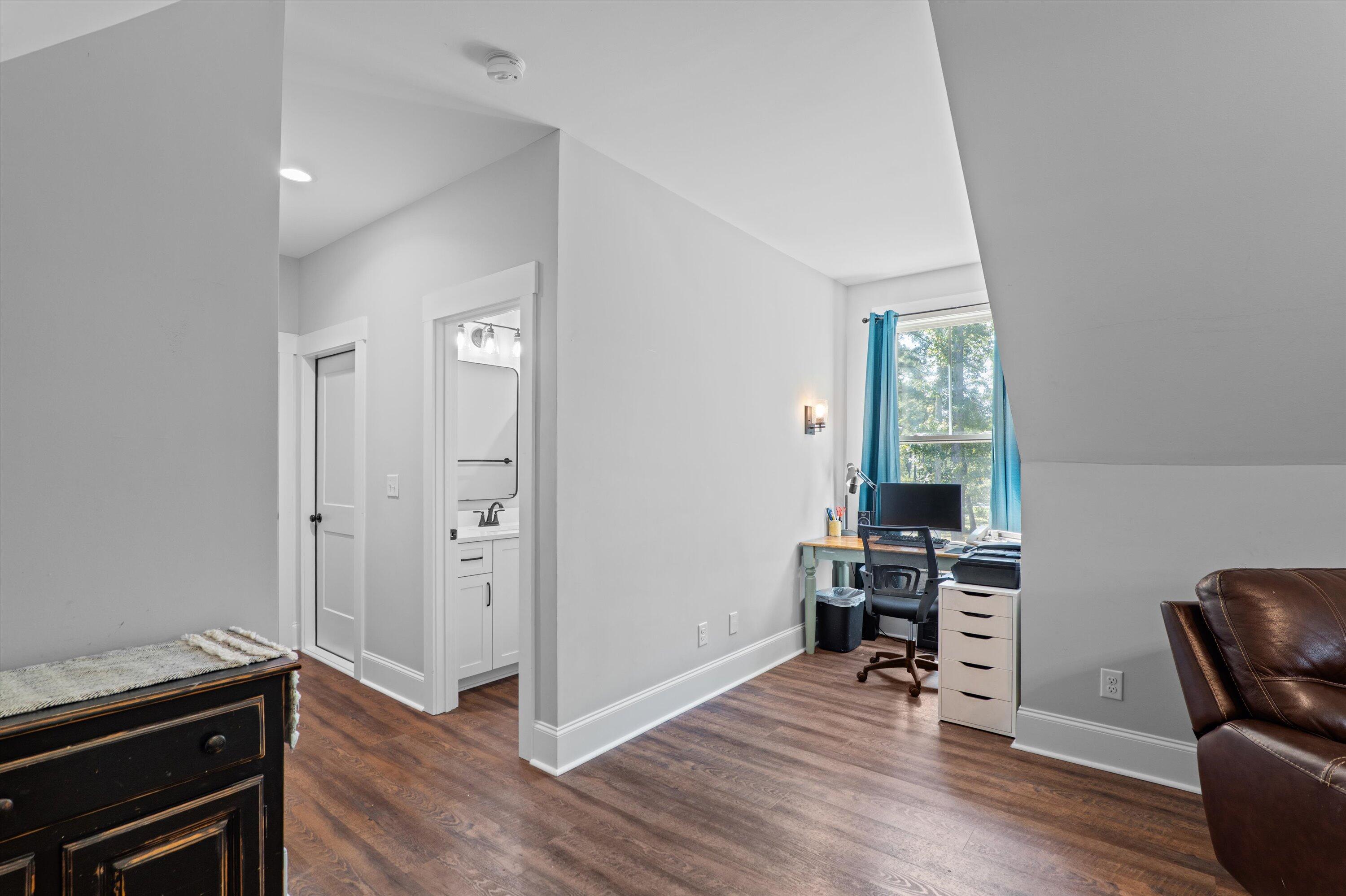 390 Shagbark Way Way