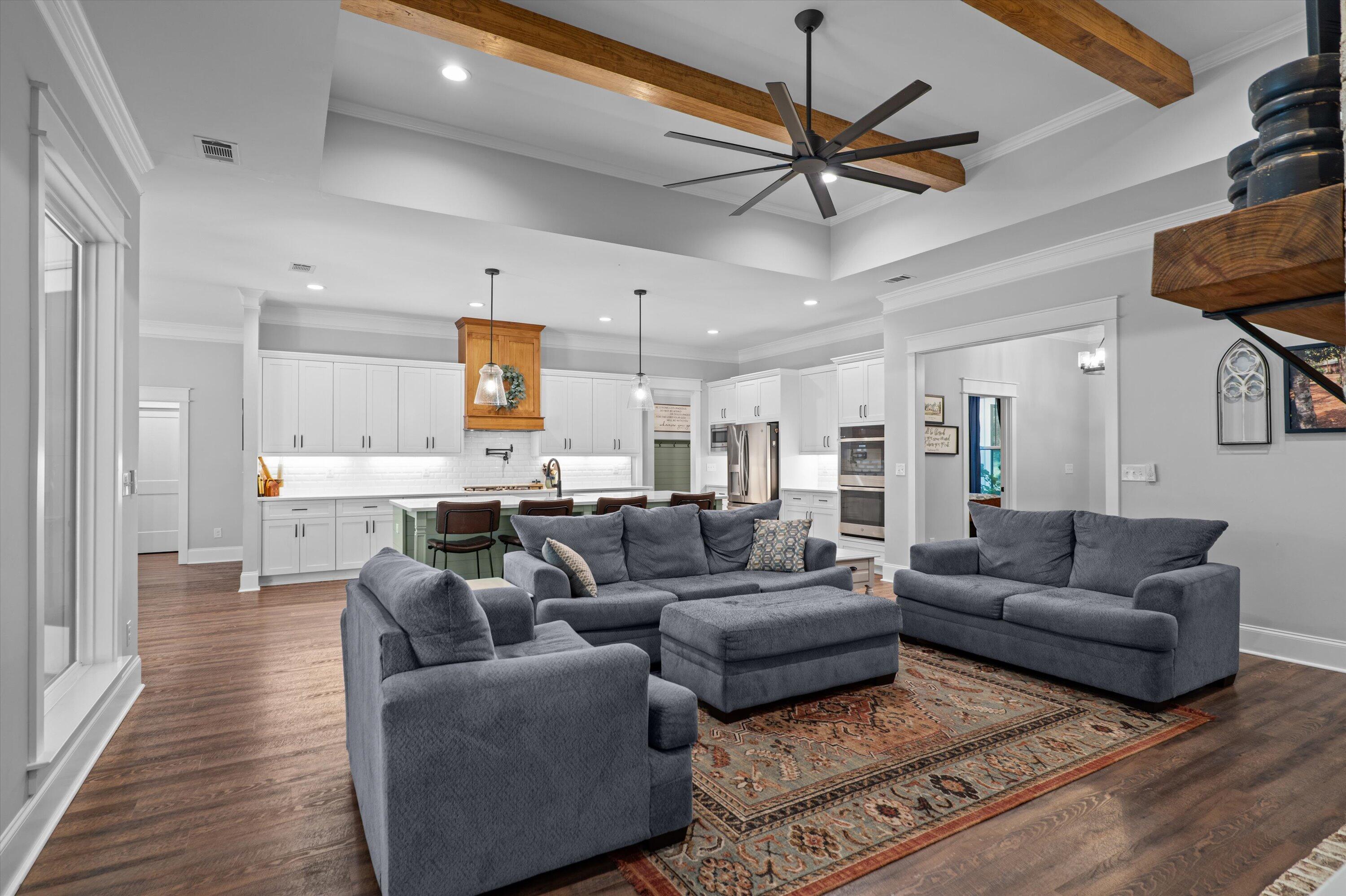 390 Shagbark Way Way